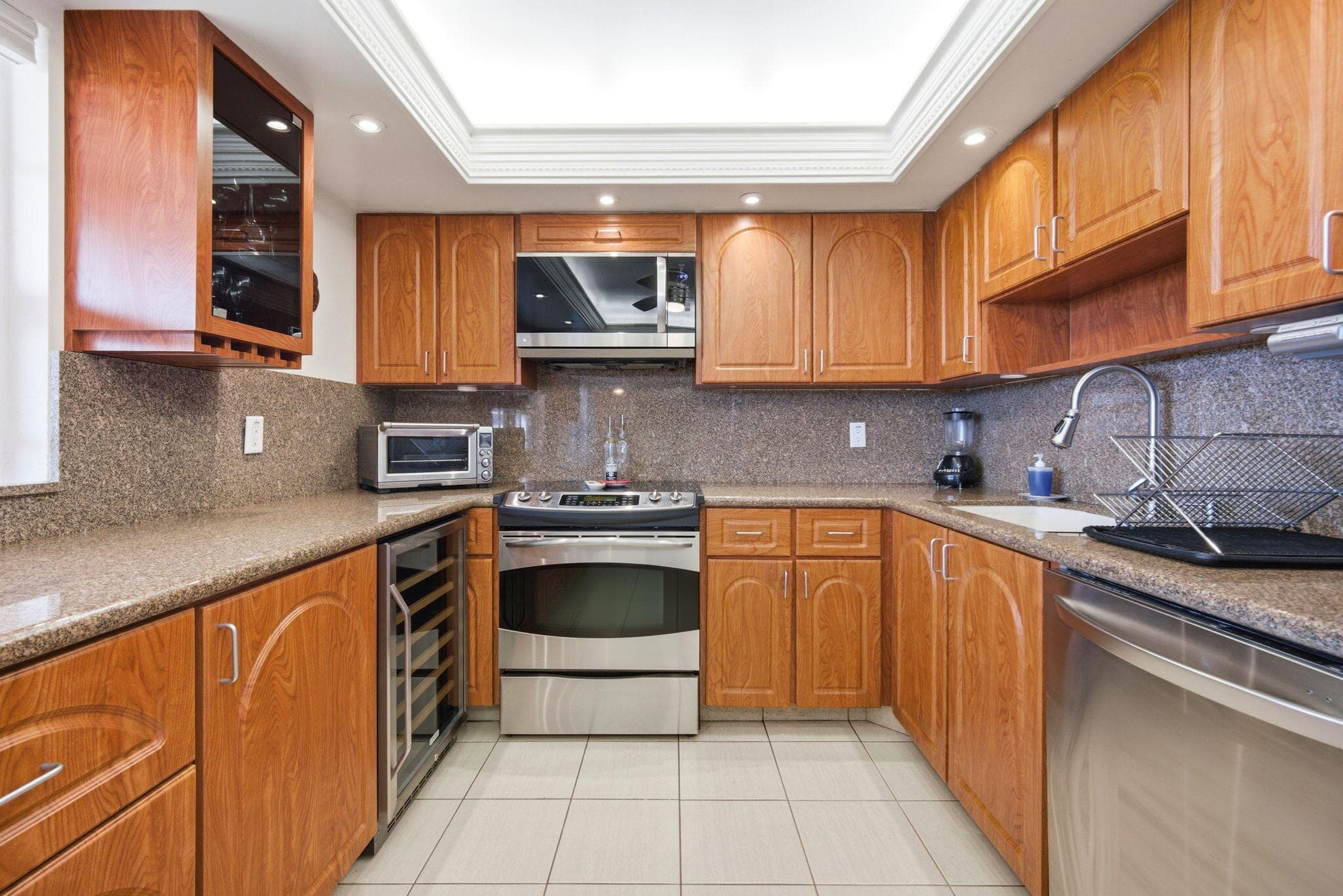 3507 Oaks Way 911, Pompano Beach, FL 33069 — photo 3 of 59