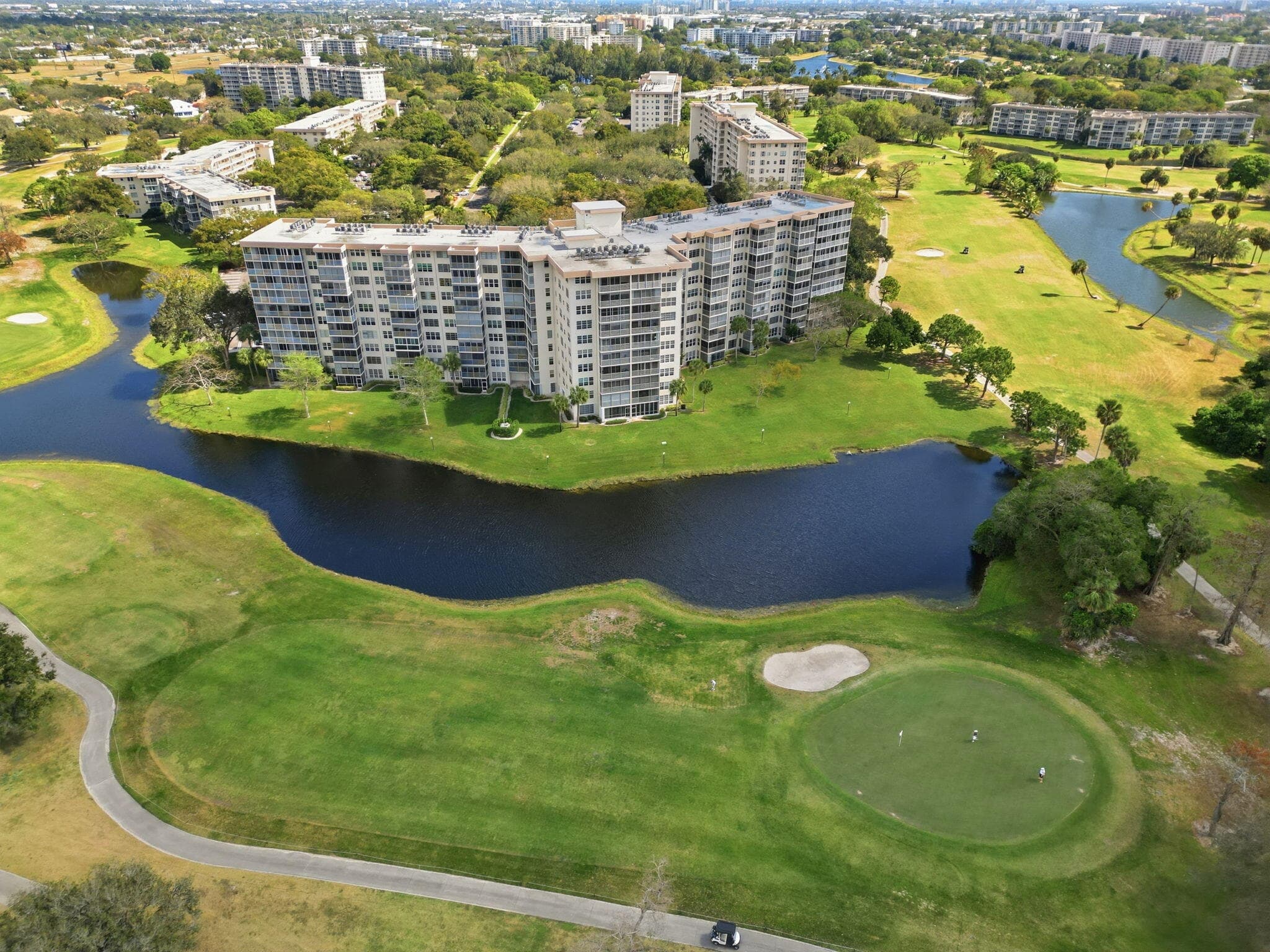 3507 Oaks Way 911, Pompano Beach, FL 33069 — photo 57 of 59