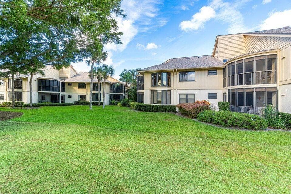 17138 Waterbend Drive 217, Jupiter, FL 33477 — photo 30 of 32