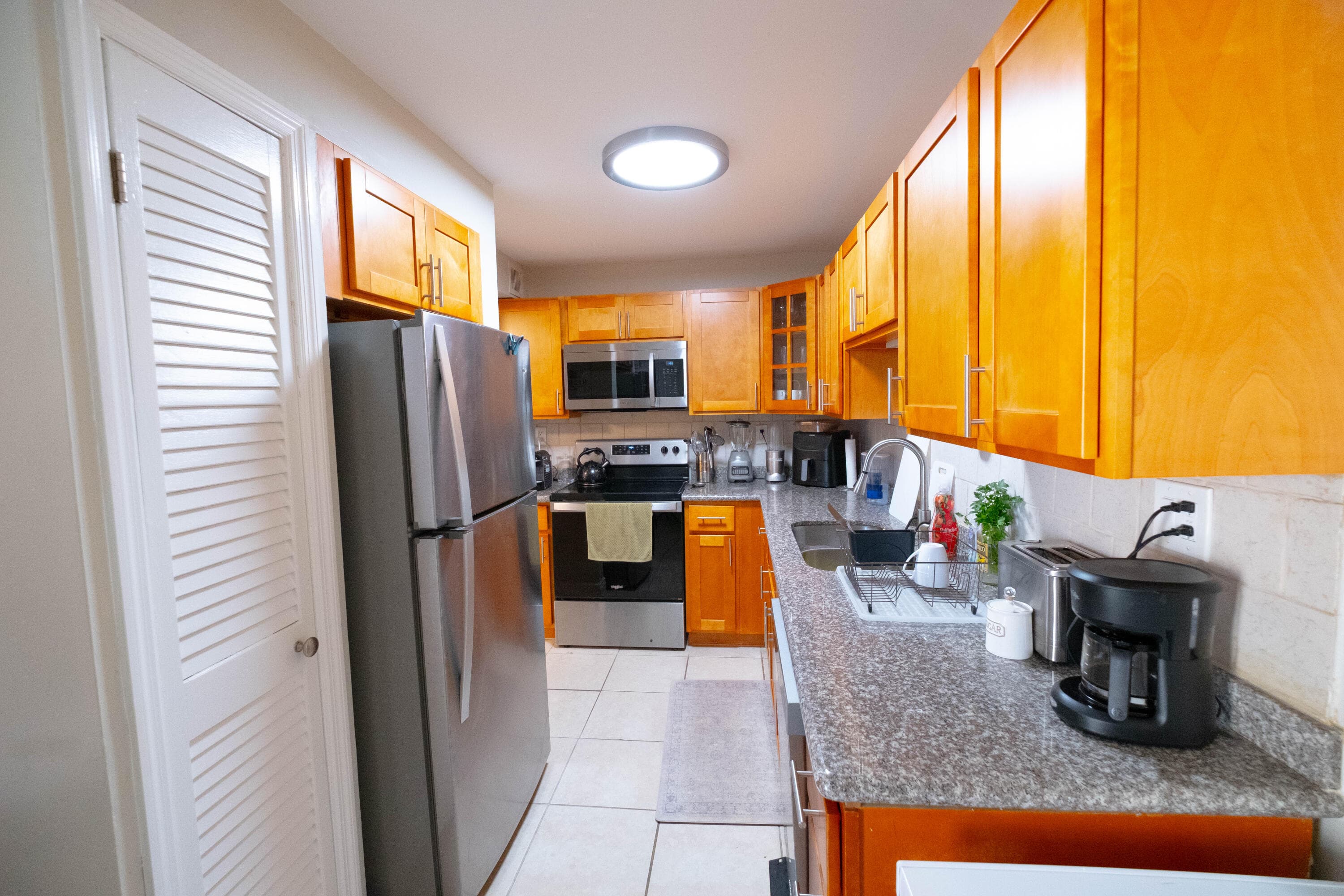 4 Royal Palm Way 6050, Boca Raton, FL 33432 — photo 17 of 32