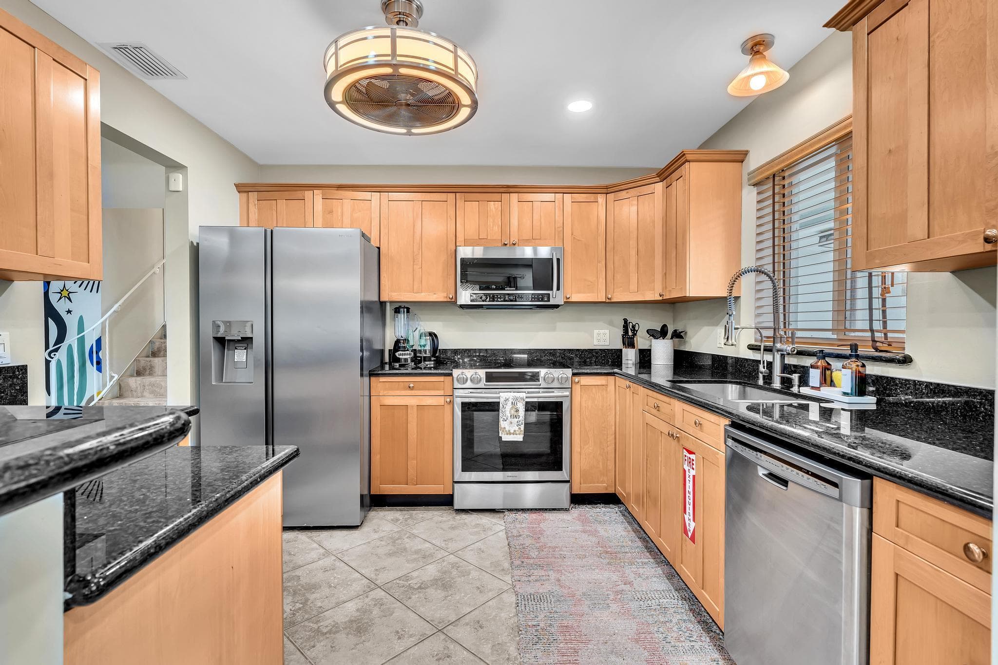 3450 NE 19th Avenue, Oakland Park, FL 33306 — photo 10 of 53