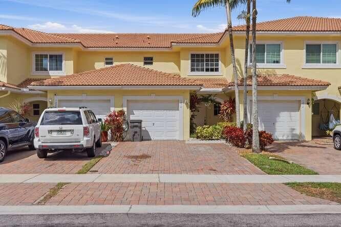 1218 Imperial Lake Road, West Palm Beach, FL 33413 — photo 3 of 32