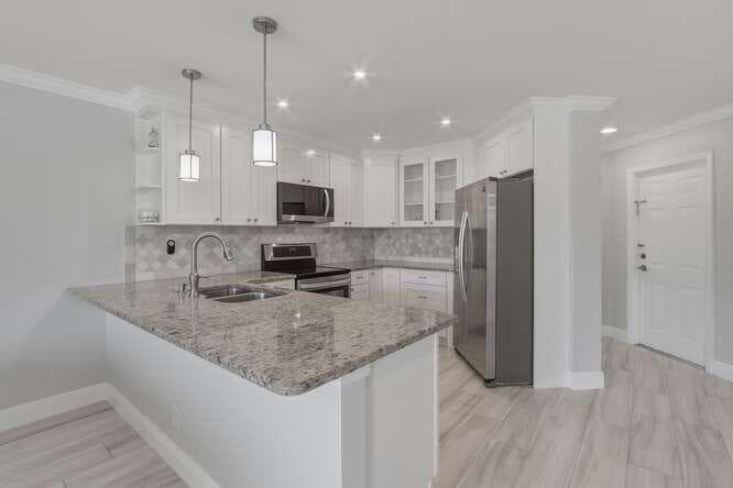1218 Imperial Lake Road, West Palm Beach, FL 33413 — photo 6 of 32