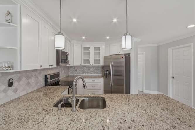 1218 Imperial Lake Road, West Palm Beach, FL 33413 — photo 16 of 32