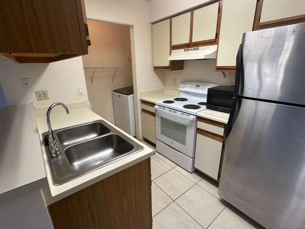 1239 SW 46th Avenue 906, Pompano Beach, FL 33069 — photo 6 of 21