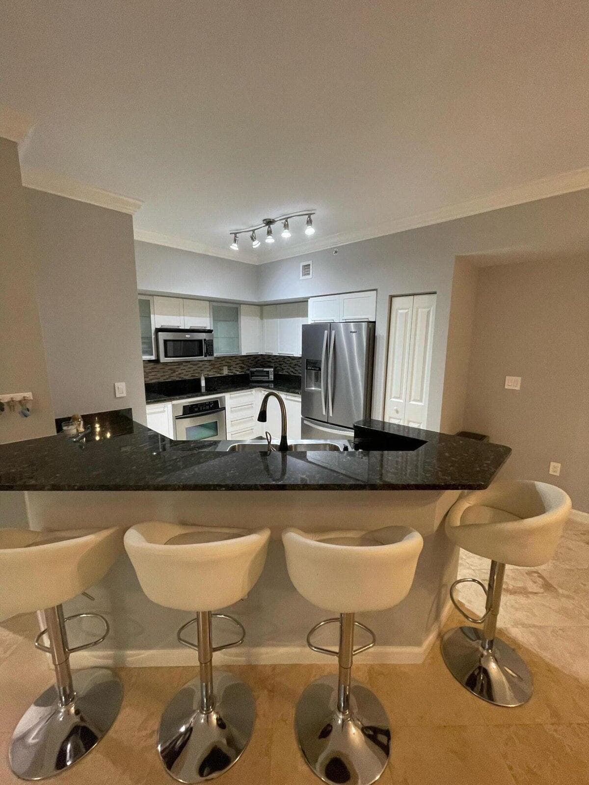 225 NE 1st Street 203, Delray Beach, FL 33444 — photo 4 of 11