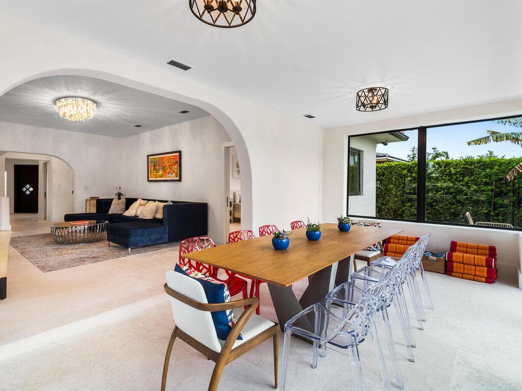 7820 Hawthorne Avenue, Miami Beach, FL 33141 — photo 8 of 52