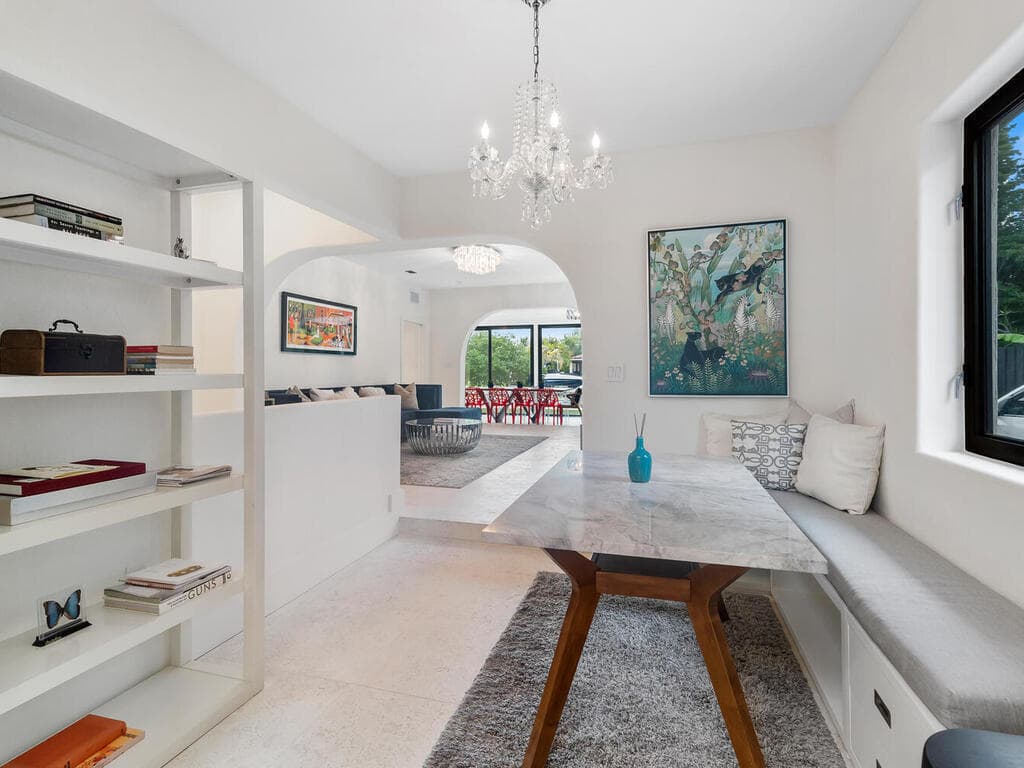 7820 Hawthorne Avenue, Miami Beach, FL 33141 — photo 12 of 52
