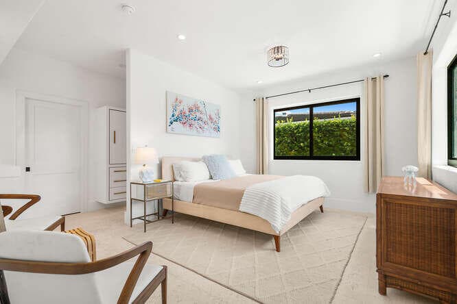 7820 Hawthorne Avenue, Miami Beach, FL 33141 — photo 15 of 52