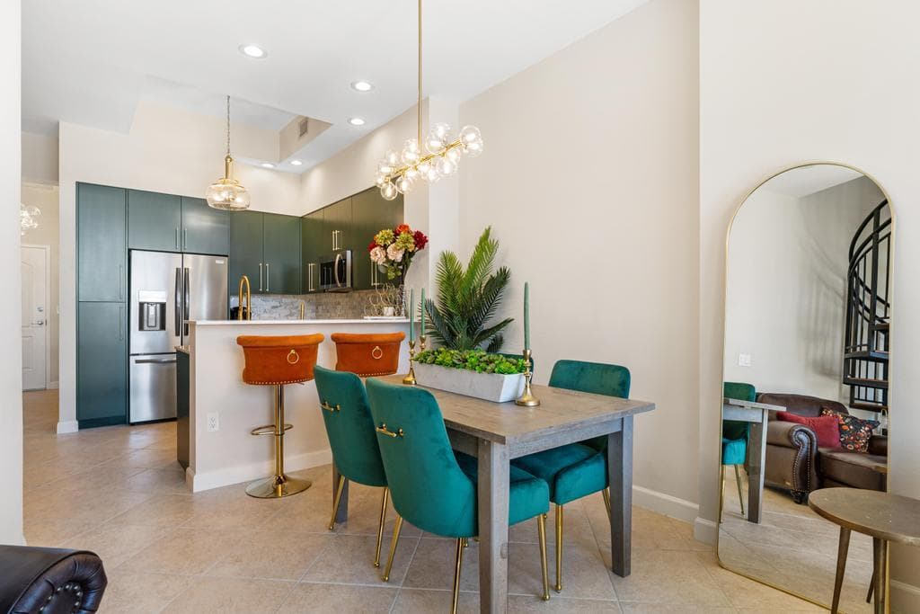 801 S Olive Avenue 413, West Palm Beach, FL 33401 — photo 10 of 43