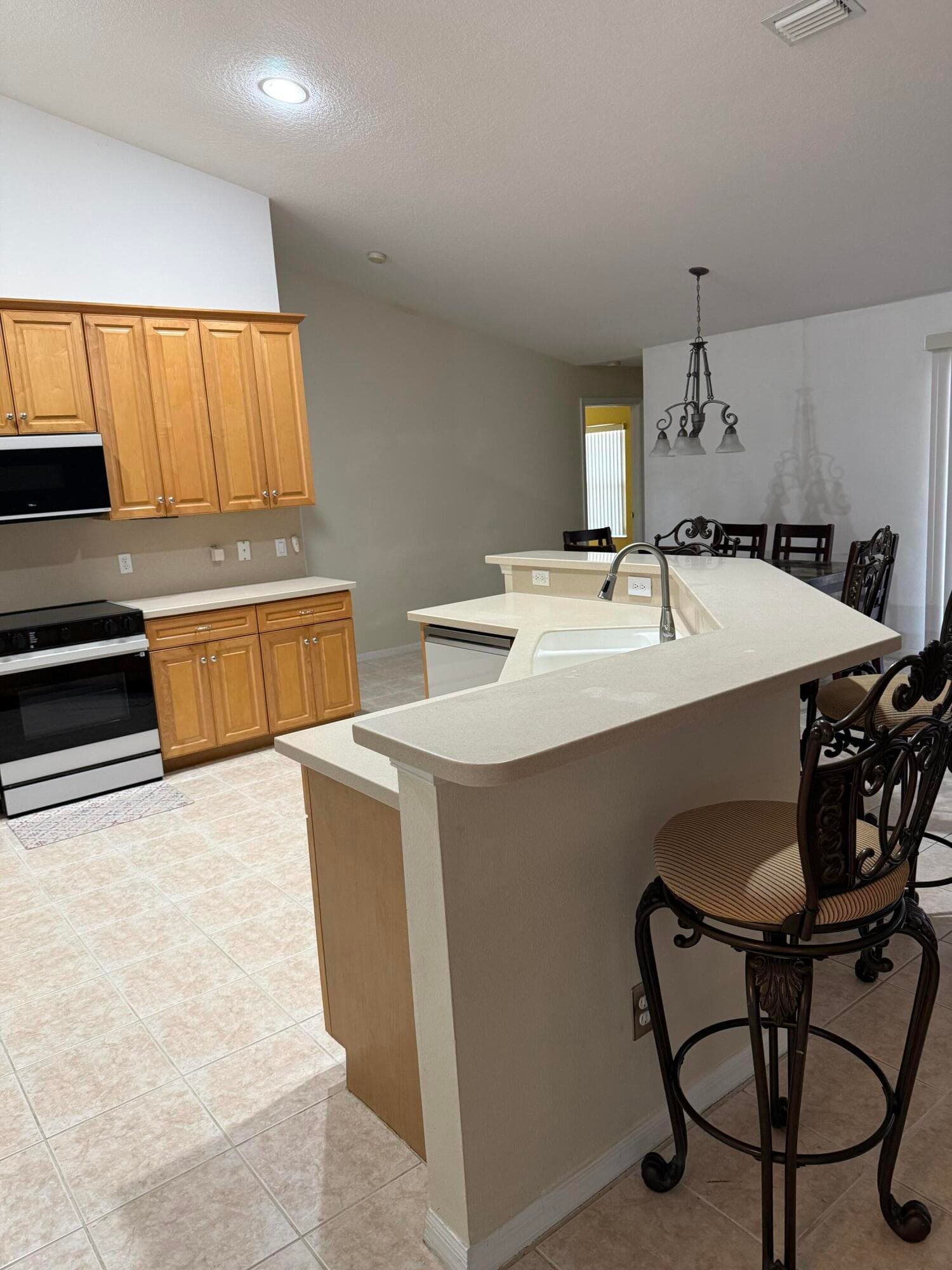5824 NW Zenith Drive, Port St. Lucie, FL 34986 — photo 4 of 20