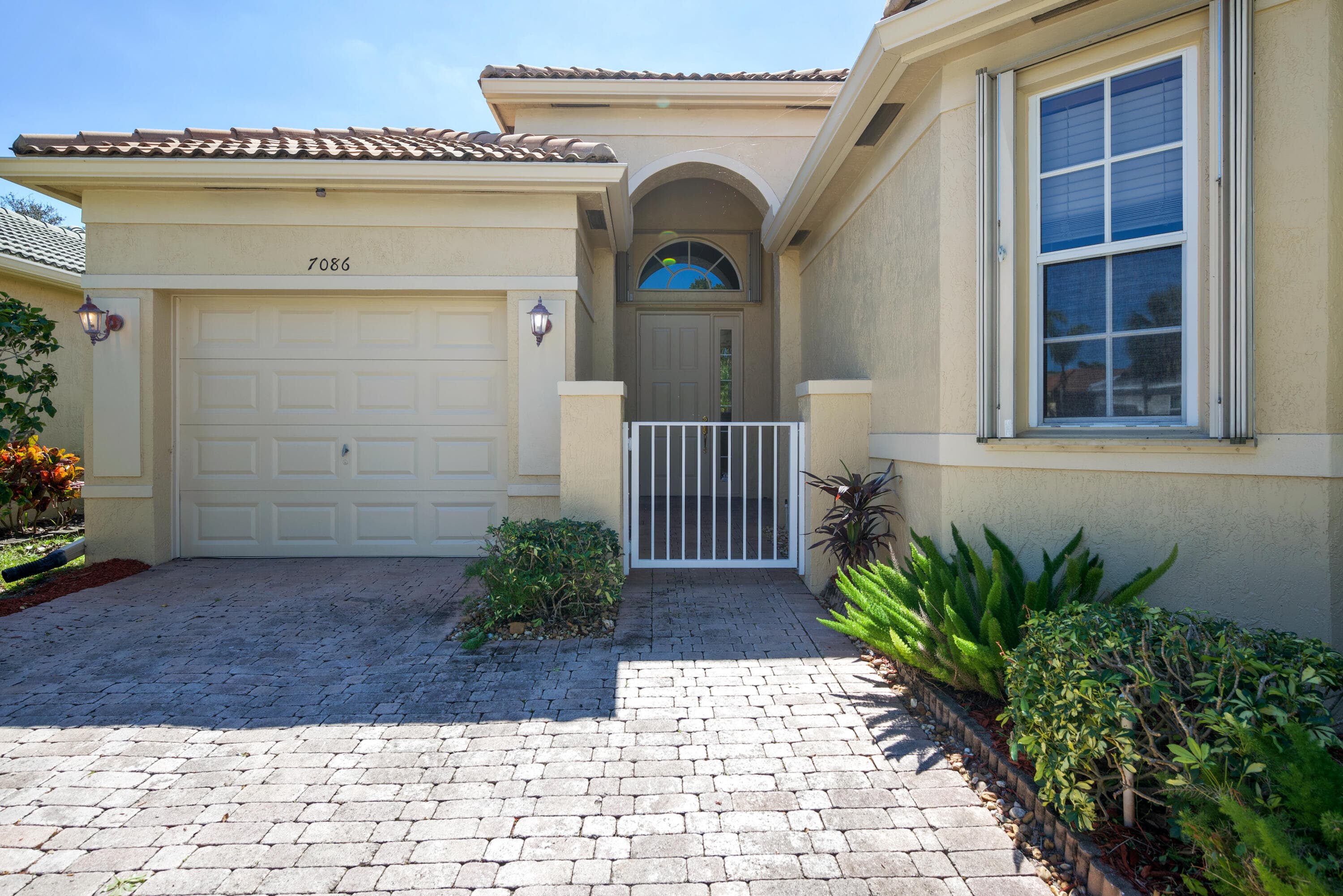 7086 Del Corso Lane, Delray Beach, FL 33446 — photo 7 of 66