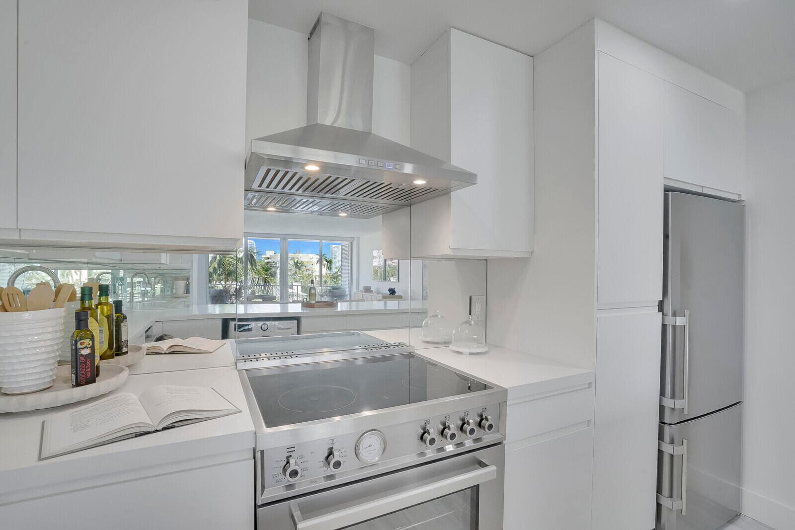 354 Chilean Avenue 4d, Palm Beach, FL 33480 — photo 15 of 20