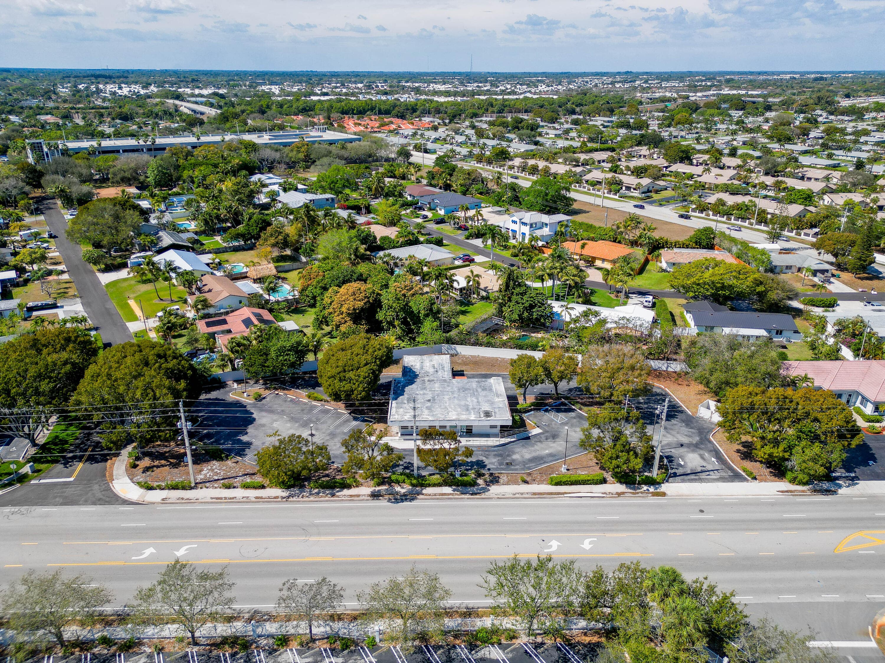 2419 S Seacrest Boulevard, Boynton Beach, FL 33435 — photo 8 of 30