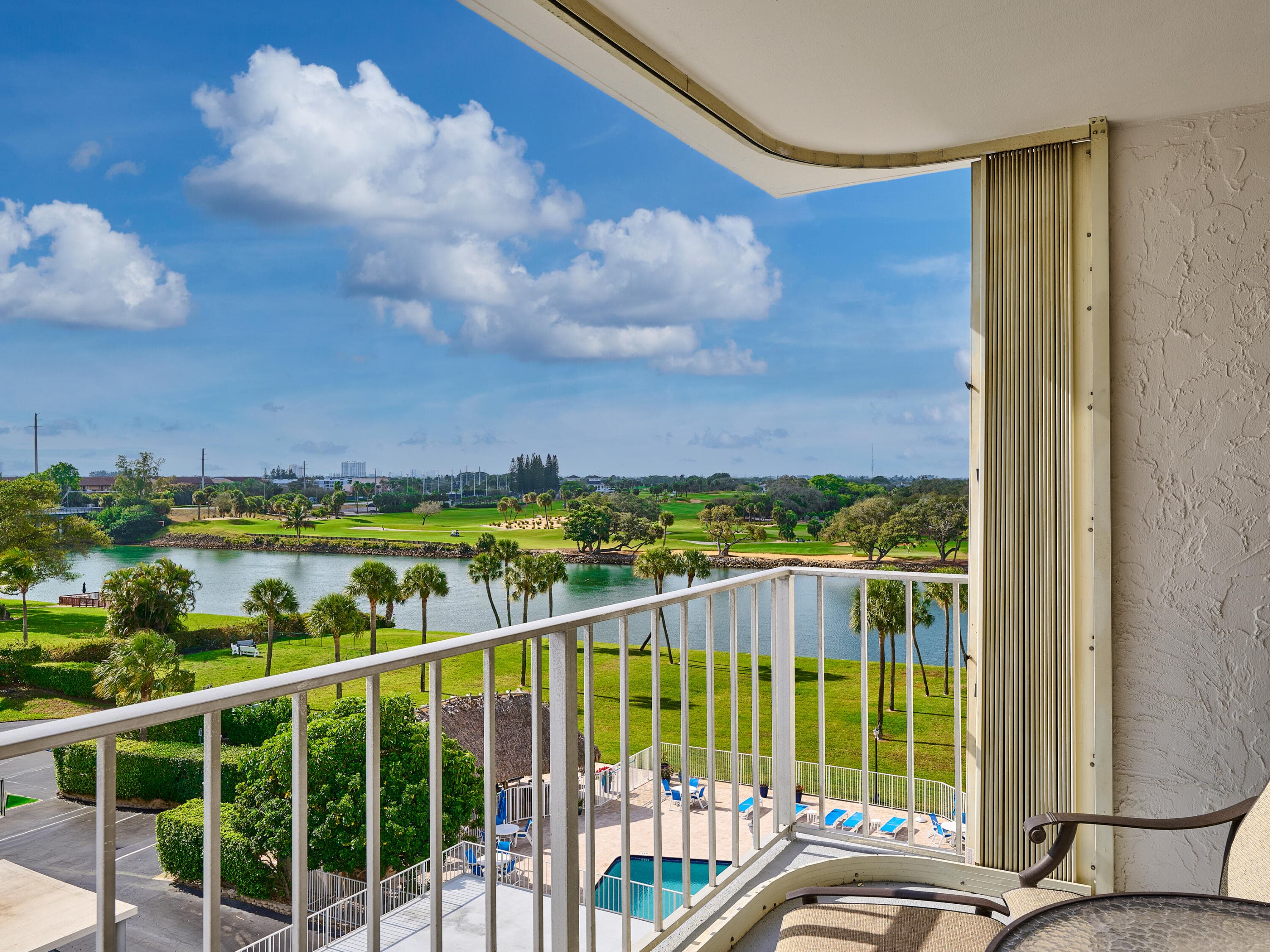 336 Golfview Road 605, North Palm Beach, FL 33408 — photo 8 of 27