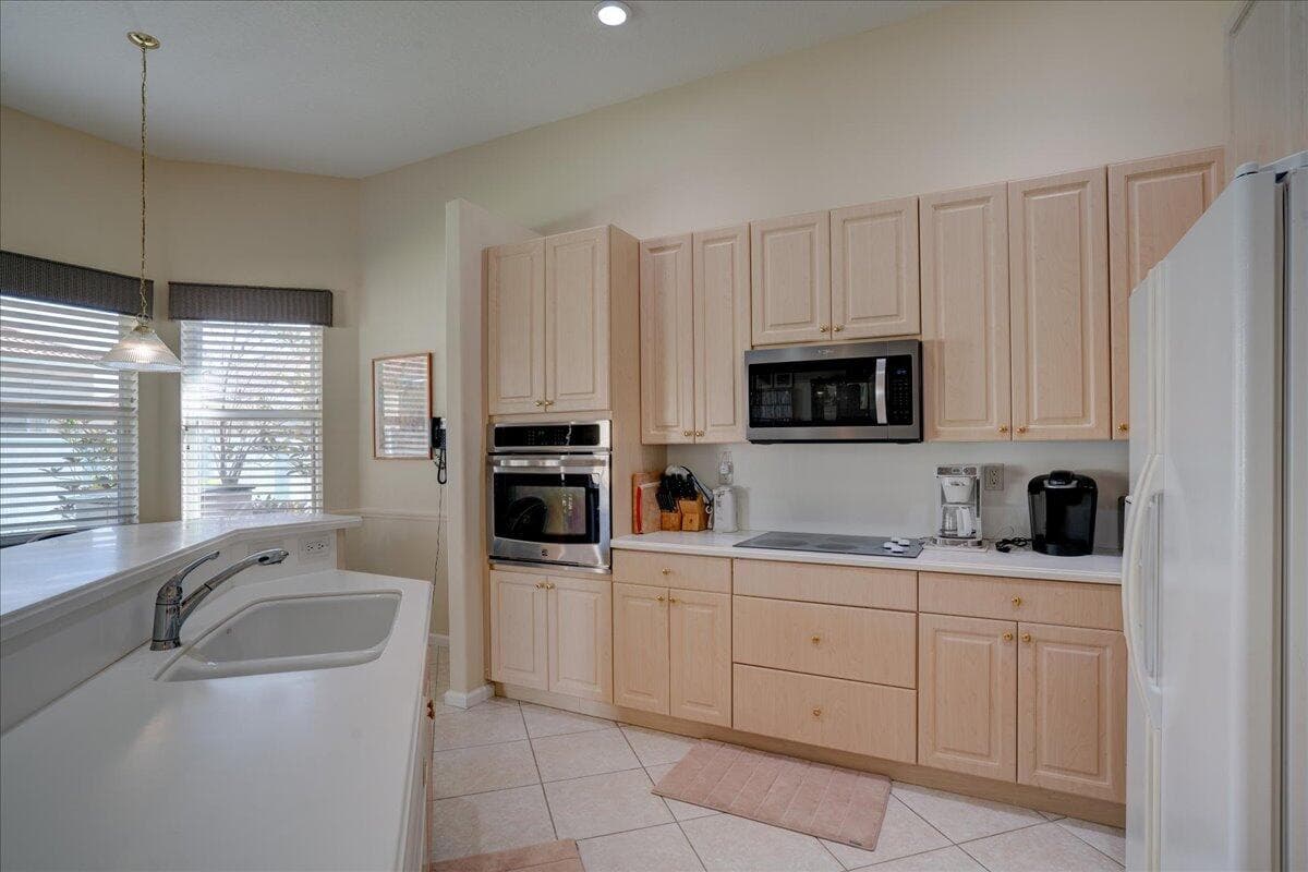 15323 Fiorenza Circle, Delray Beach, FL 33446 — photo 19 of 43