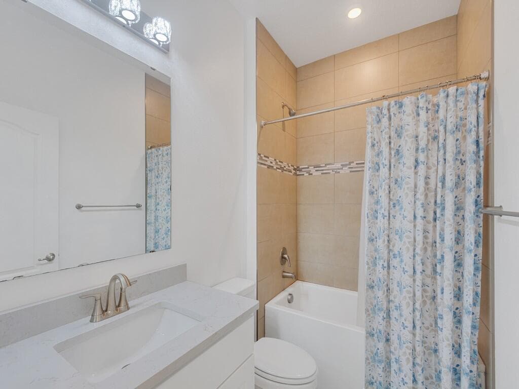 5216 NW Iredell Street, Port St. Lucie, FL 34986 — photo 10 of 33