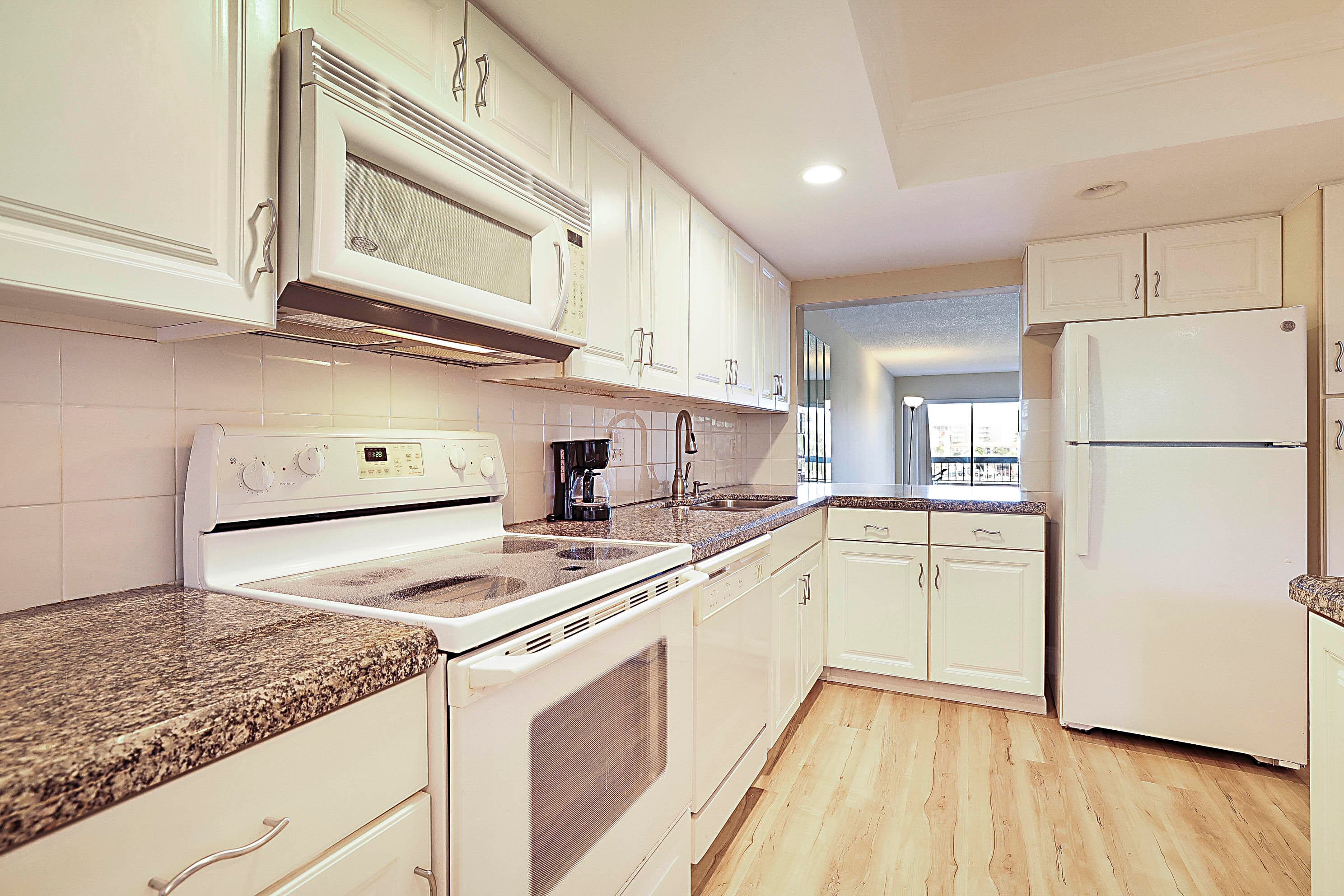 1036 Us Highway 1 216, North Palm Beach, FL 33408 — photo 11 of 38