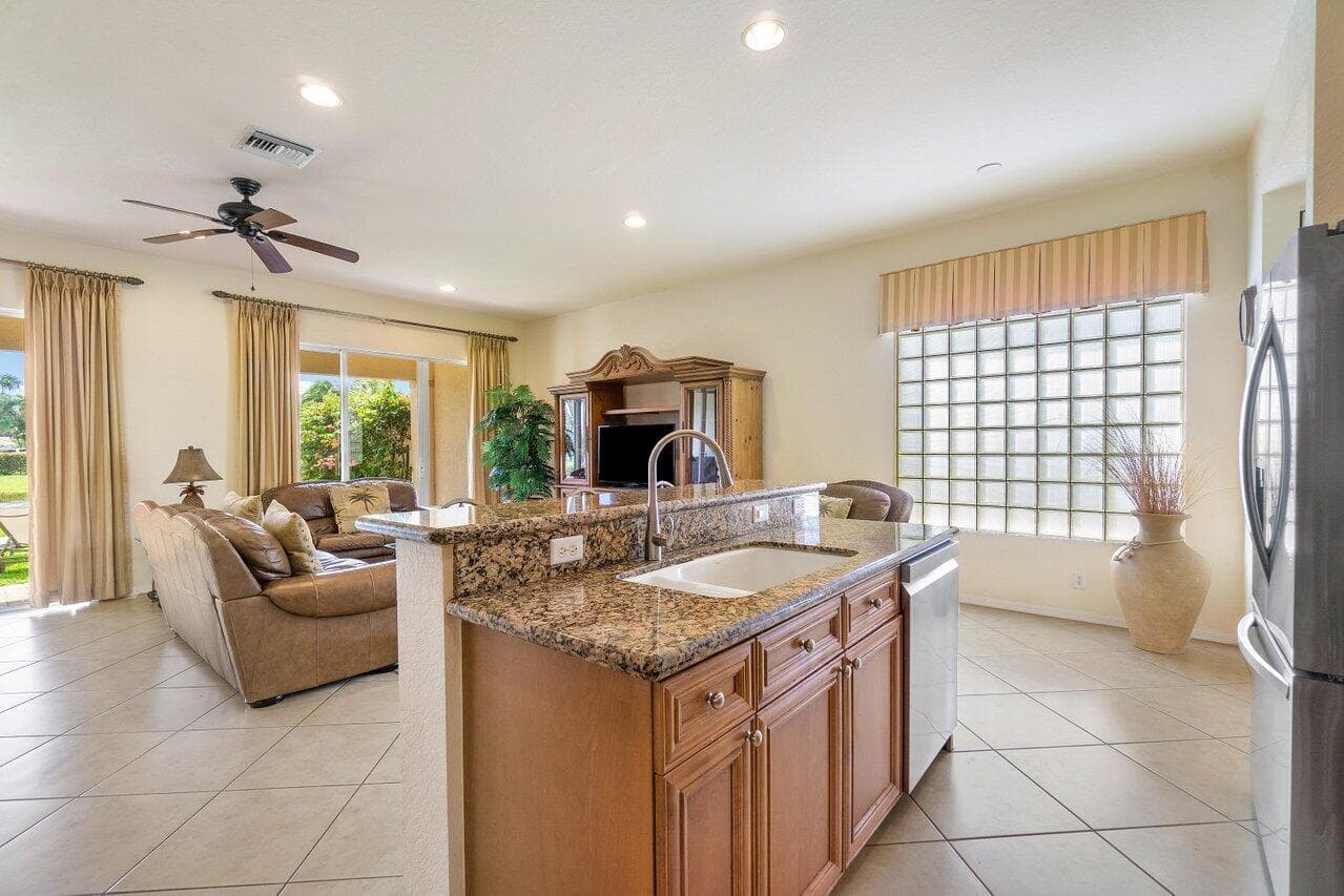 108 Via Condado Way, Palm Beach Gardens, FL 33418 — photo 20 of 55