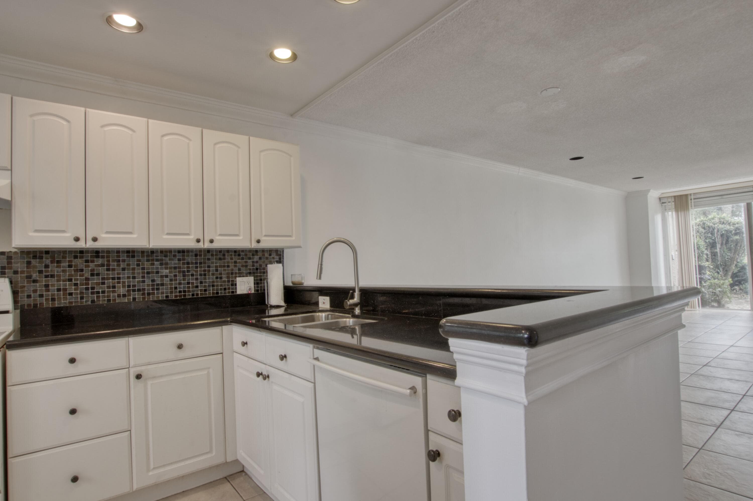 4489 Luxemburg Court 101, Lake Worth, FL 33467 — photo 3 of 13