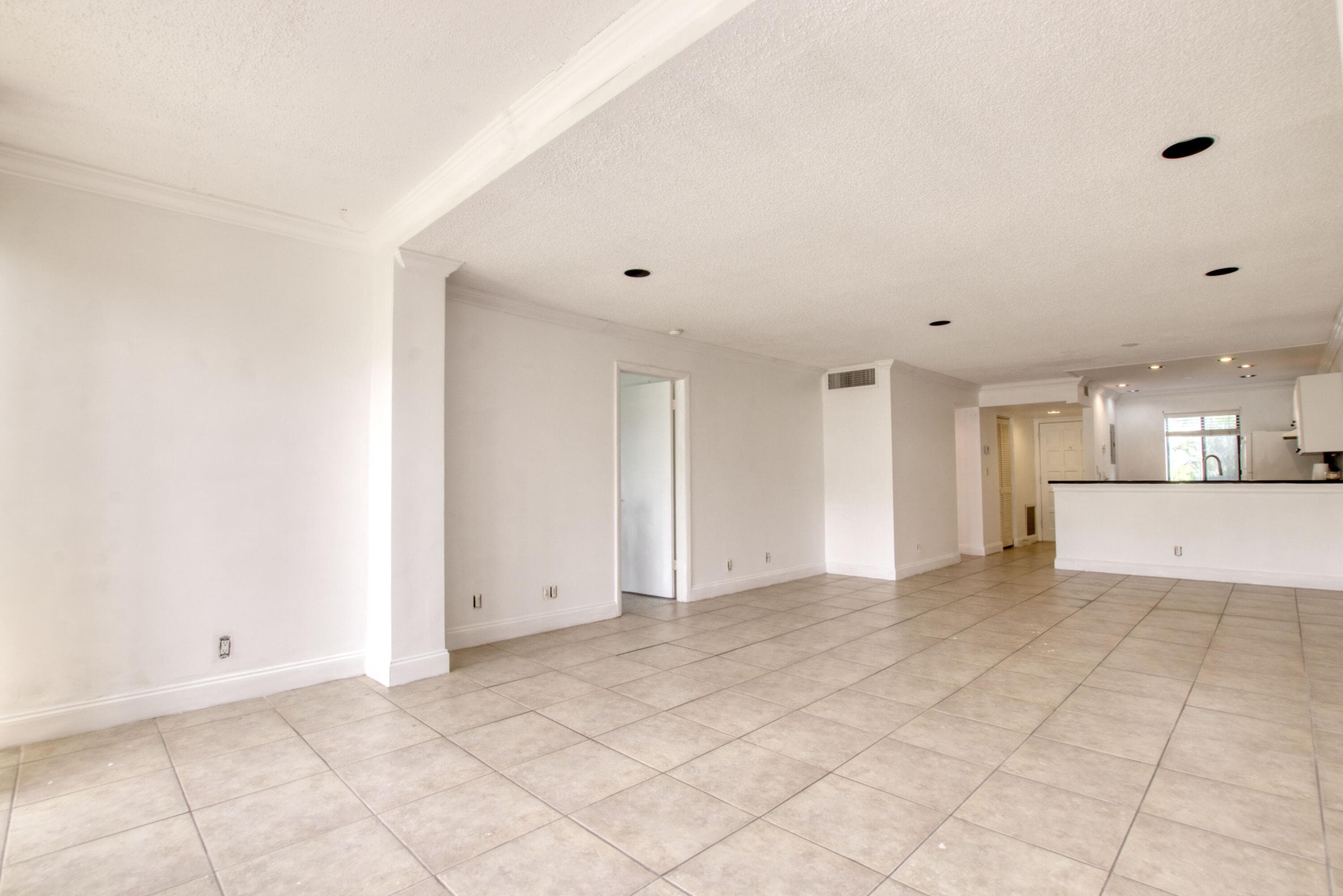 4489 Luxemburg Court 101, Lake Worth, FL 33467 — photo 7 of 13