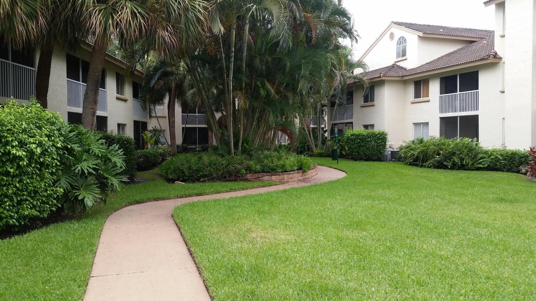 20303 Glenmoor Drive, West Palm Beach, FL 33409 — photo 10 of 12