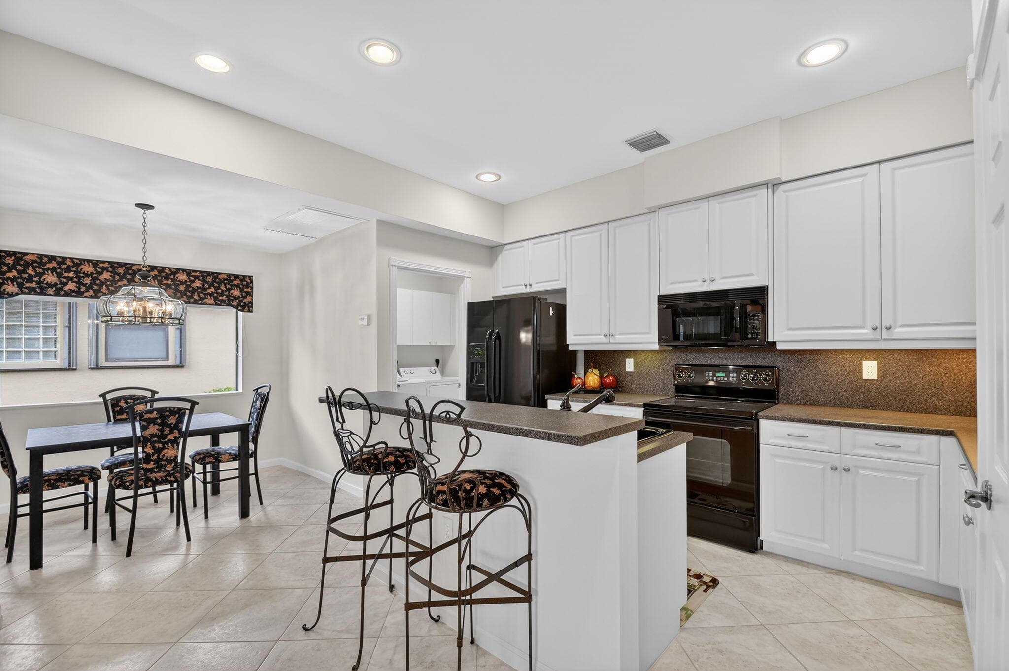 8046 Via Grande, Boynton Beach, FL 33437 — photo 10 of 52