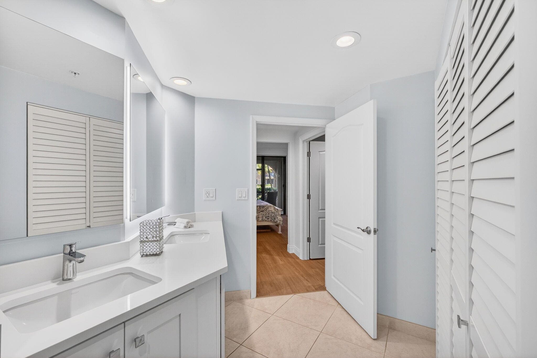 400 Uno Lago Drive 103, Juno Beach, FL 33408 — photo 21 of 47