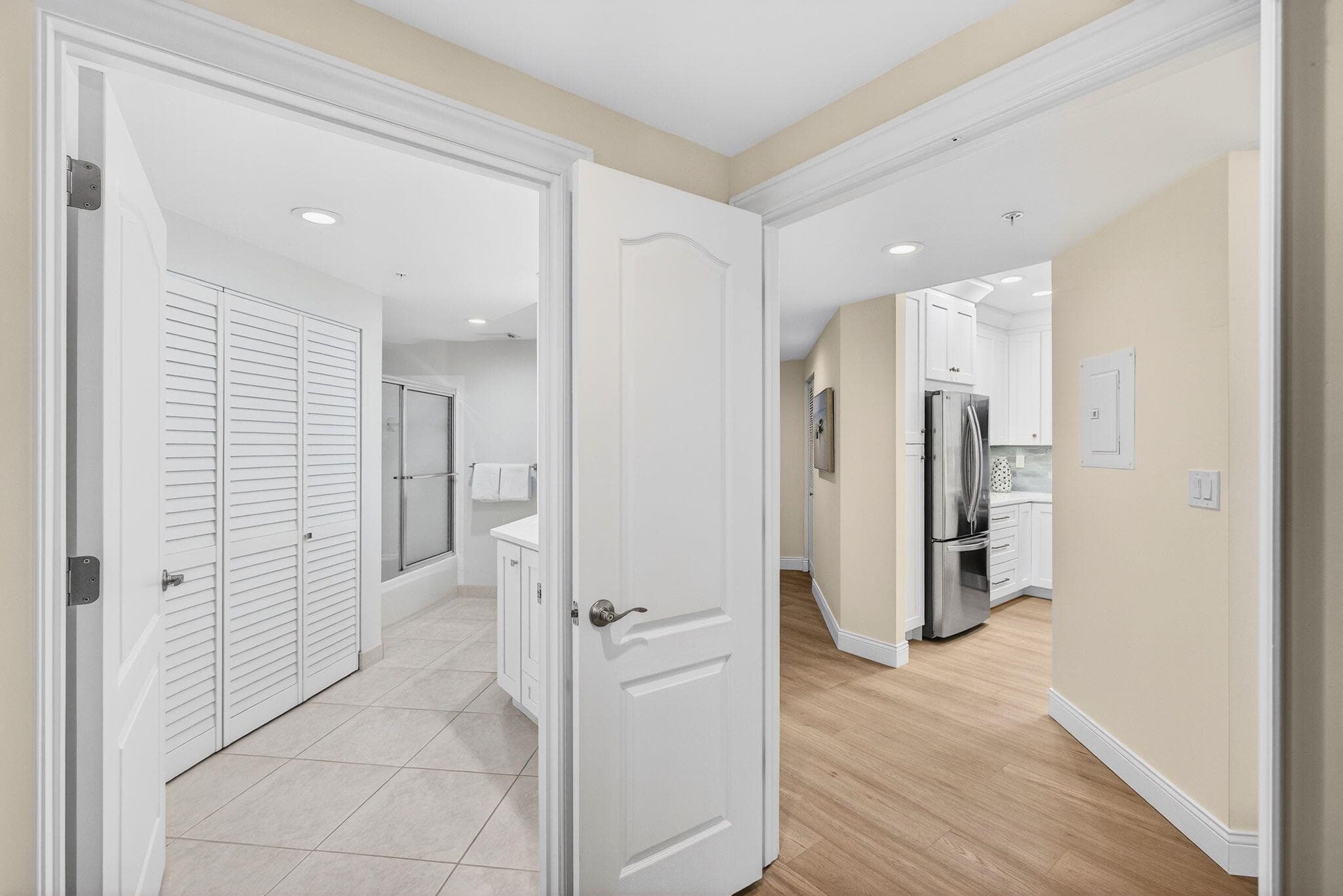 400 Uno Lago Drive 103, Juno Beach, FL 33408 — photo 24 of 47