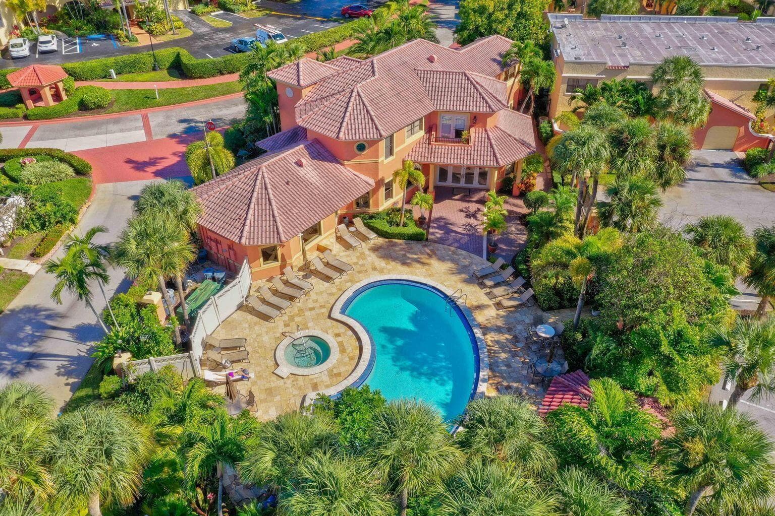 400 Uno Lago Drive 103, Juno Beach, FL 33408 — photo 5 of 47