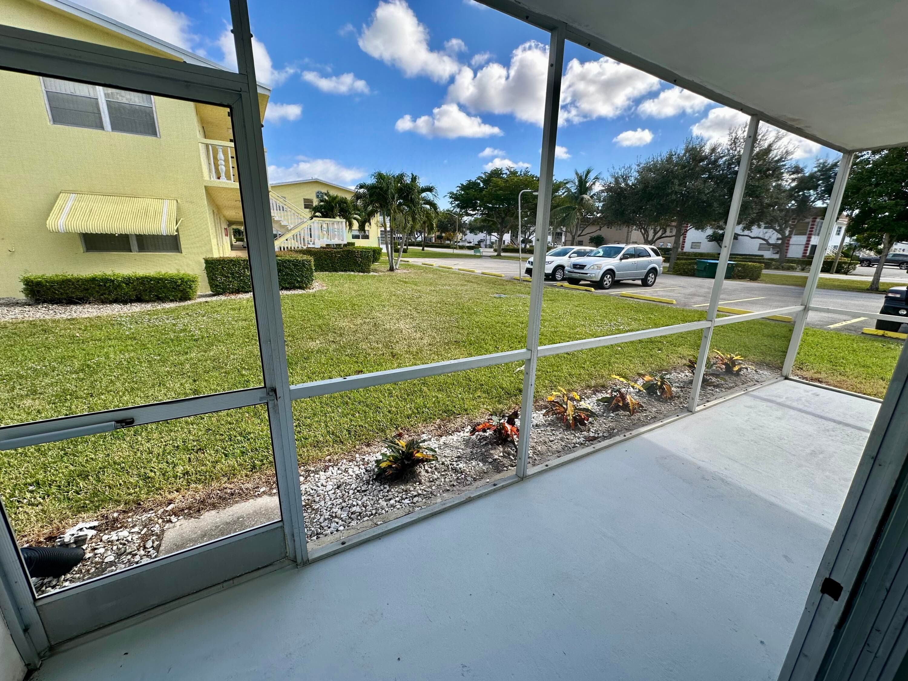 121 Sheffield F, West Palm Beach, FL 33417 — photo 15 of 16