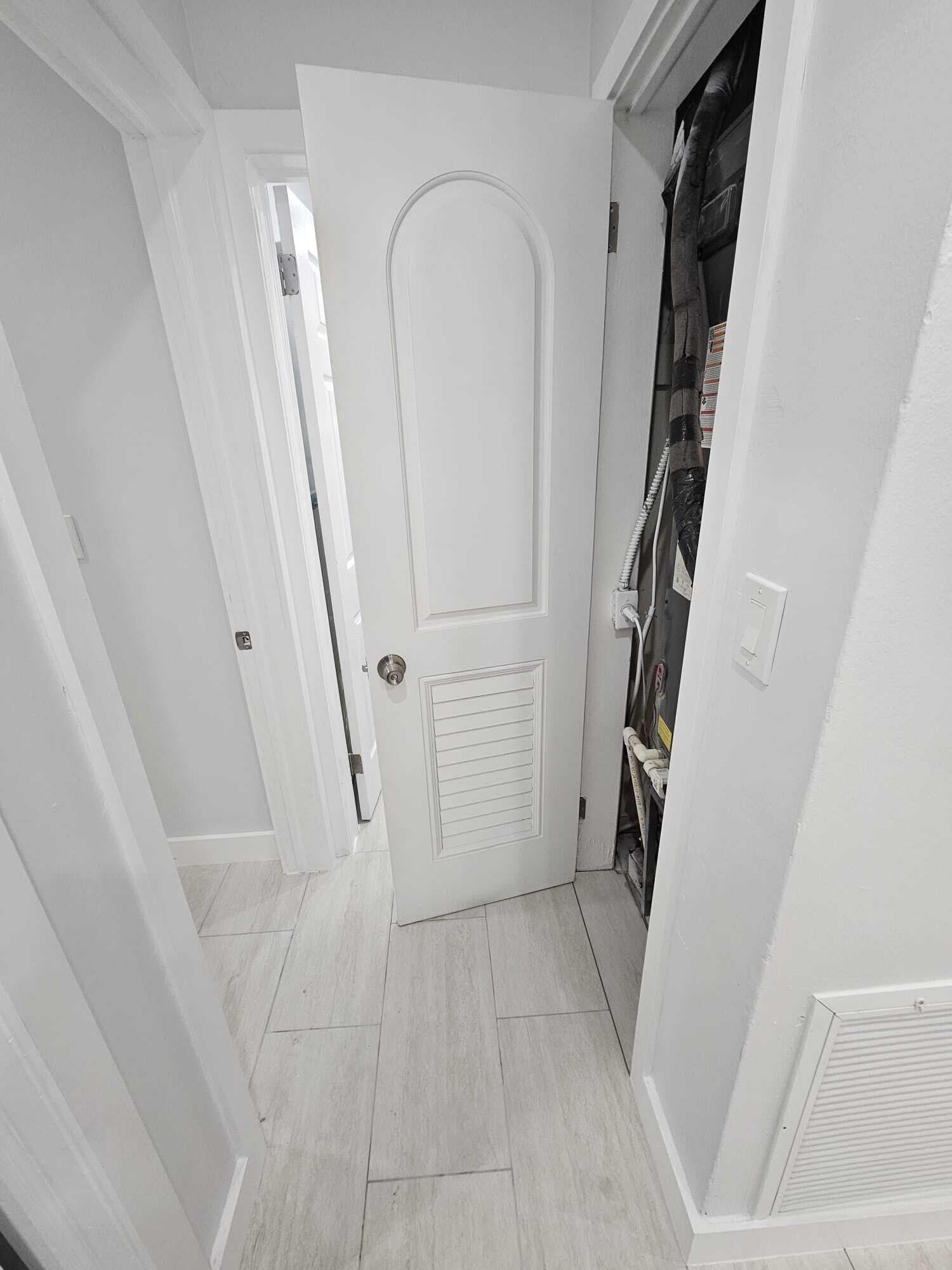 2030 SW 41st Avenue 3, Fort Lauderdale, FL 33317 — photo 8 of 16