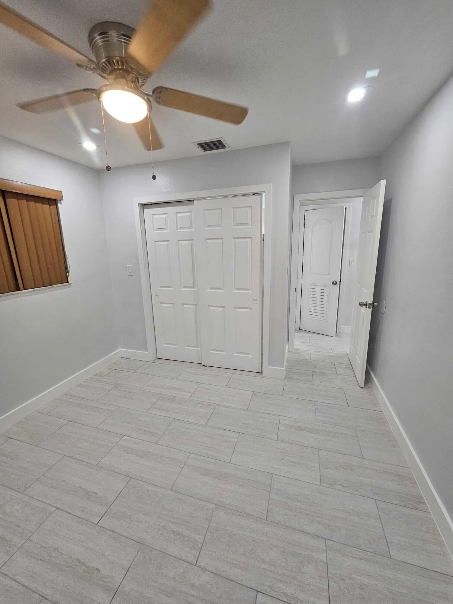 2030 SW 41st Avenue 3, Fort Lauderdale, FL 33317 — photo 9 of 16