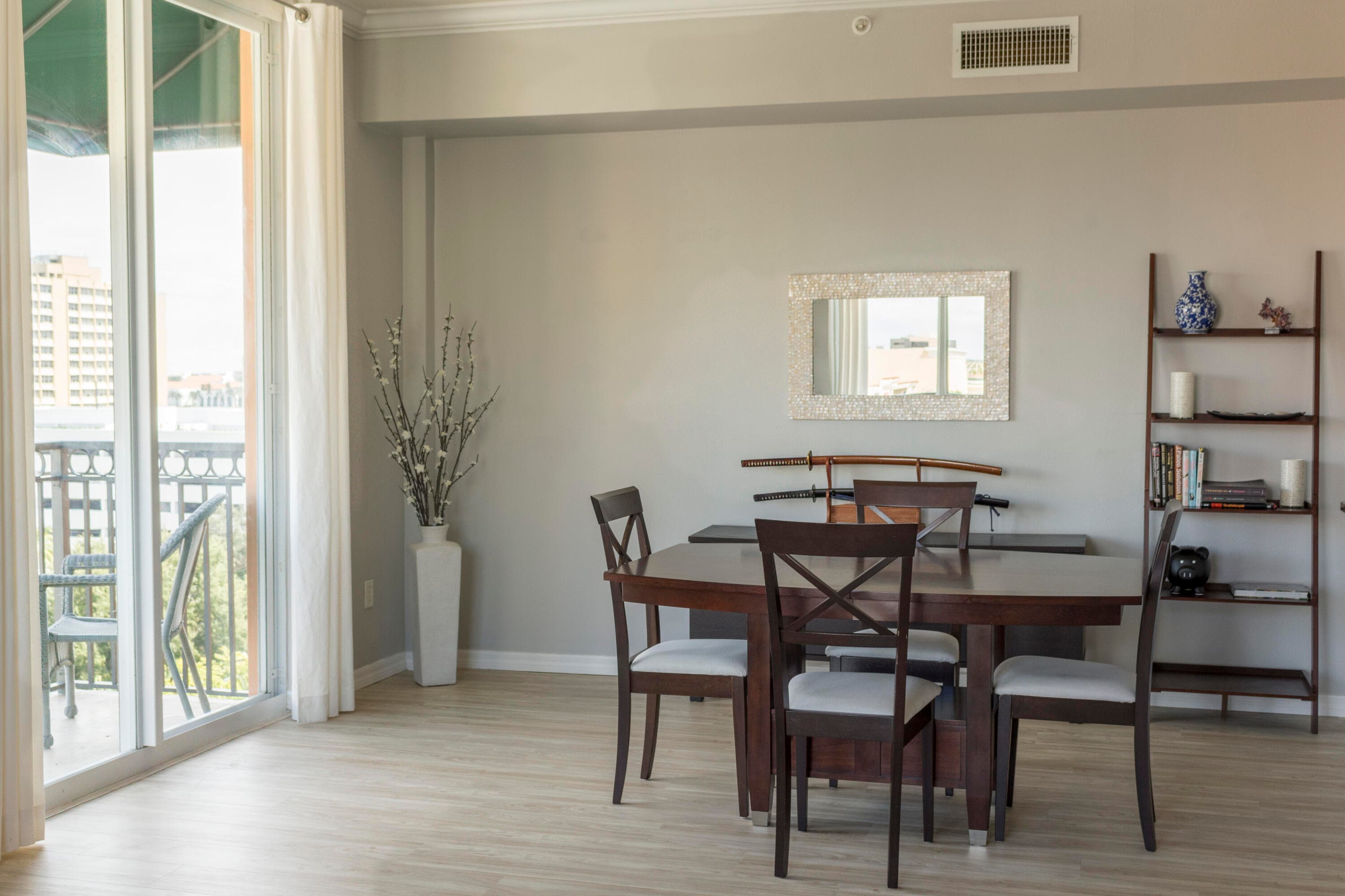 600 S Dixie Highway 817, West Palm Beach, FL 33401 — photo 3 of 7