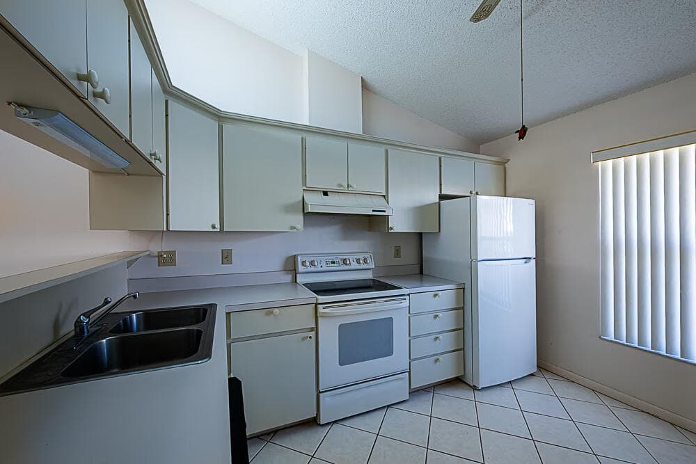 7667 SE Sugar Sand Circle, Hobe Sound, FL 33455 — photo 5 of 17