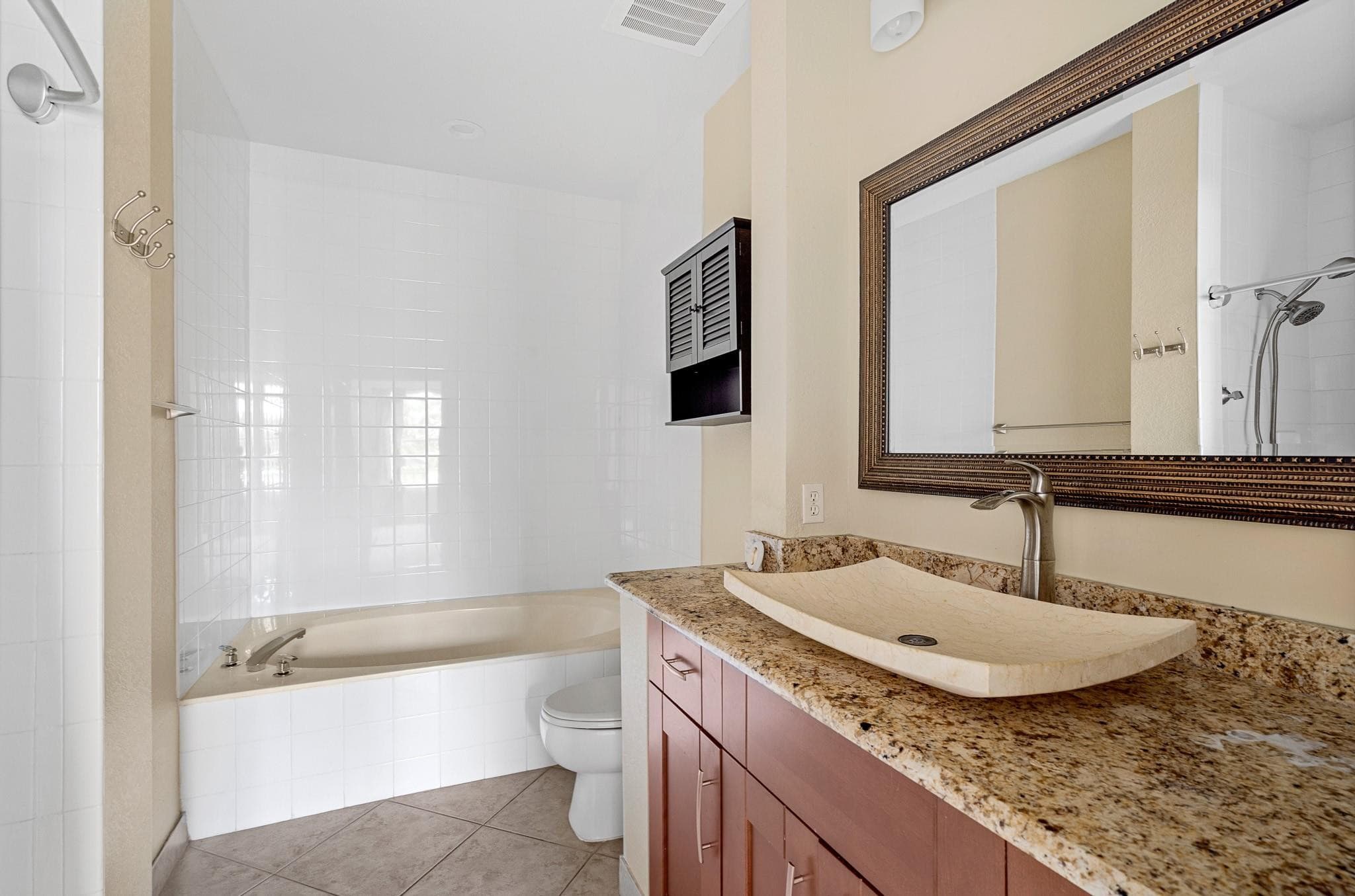 2005 Oceanwalk Terrace 300, Pompano Beach, FL 33062 — photo 27 of 39