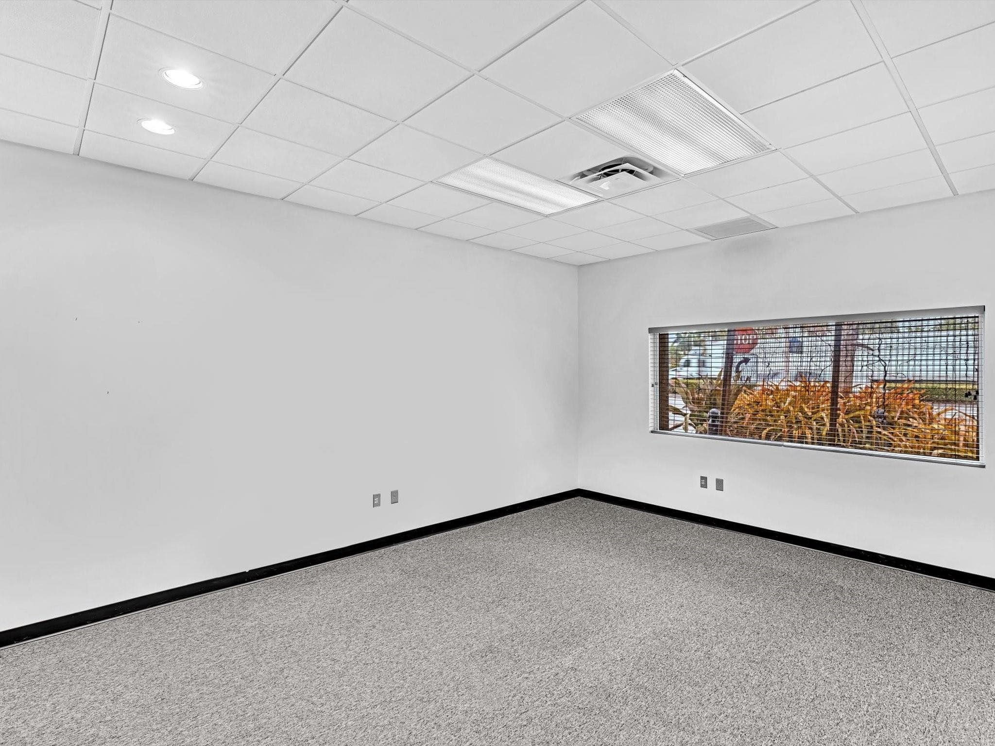 2200 N University Drive, Sunrise, FL 33322 — photo 13 of 41