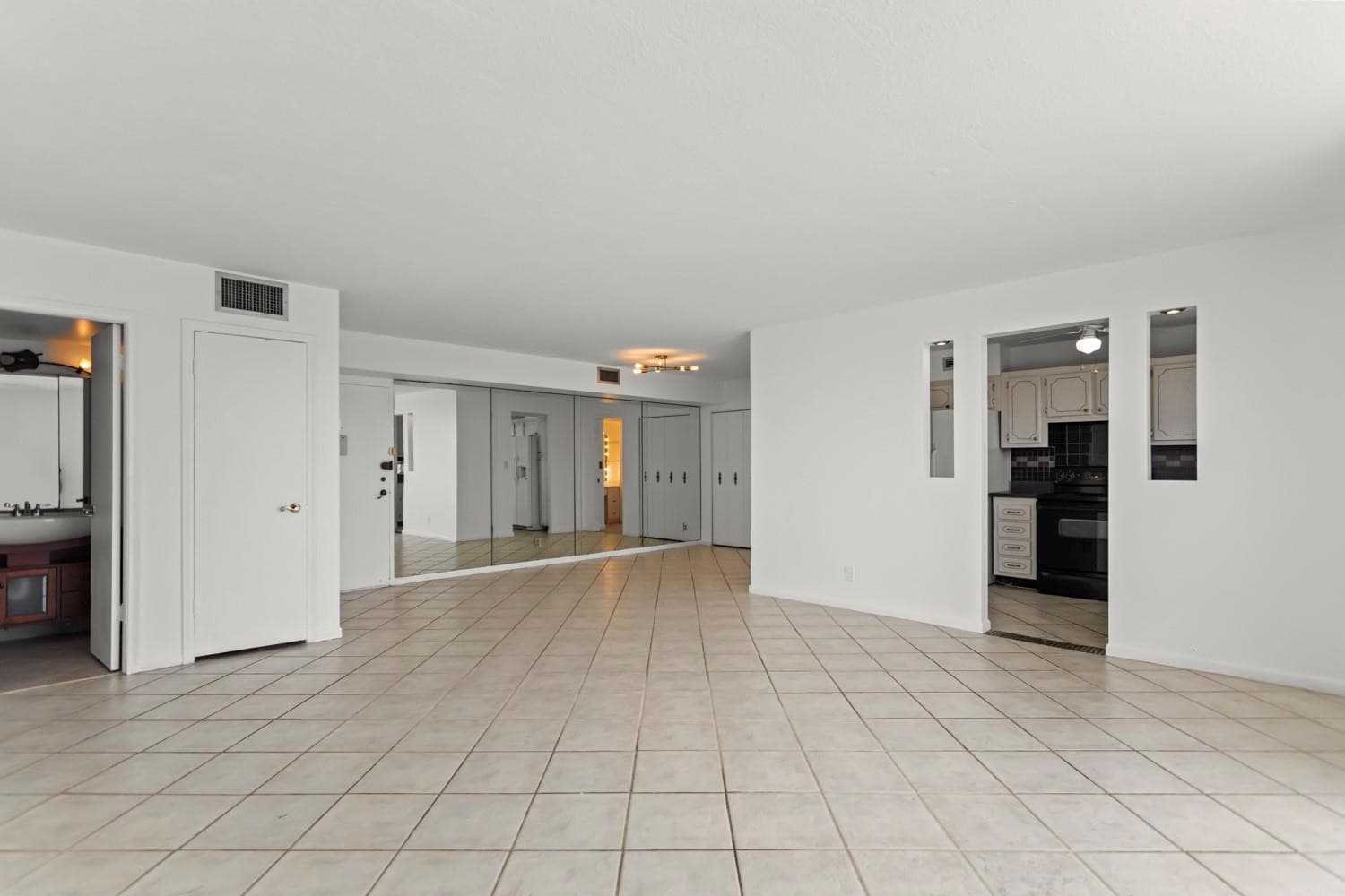 137 Golden Isles Drive 706, Hallandale Beach, FL 33009 — photo 31 of 72