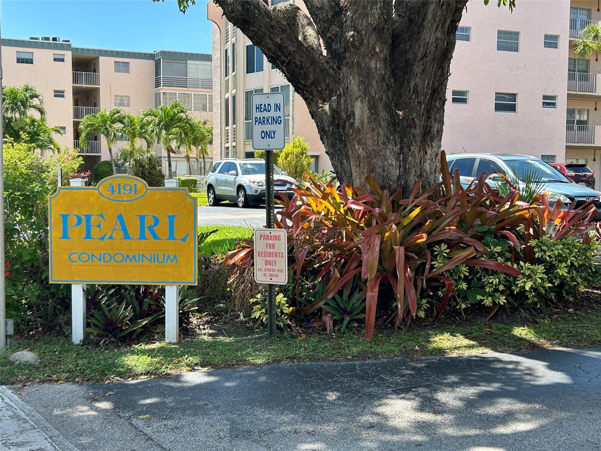 4191 NW 41st Street 312, Lauderdale Lakes, FL 33319 — photo 2 of 26