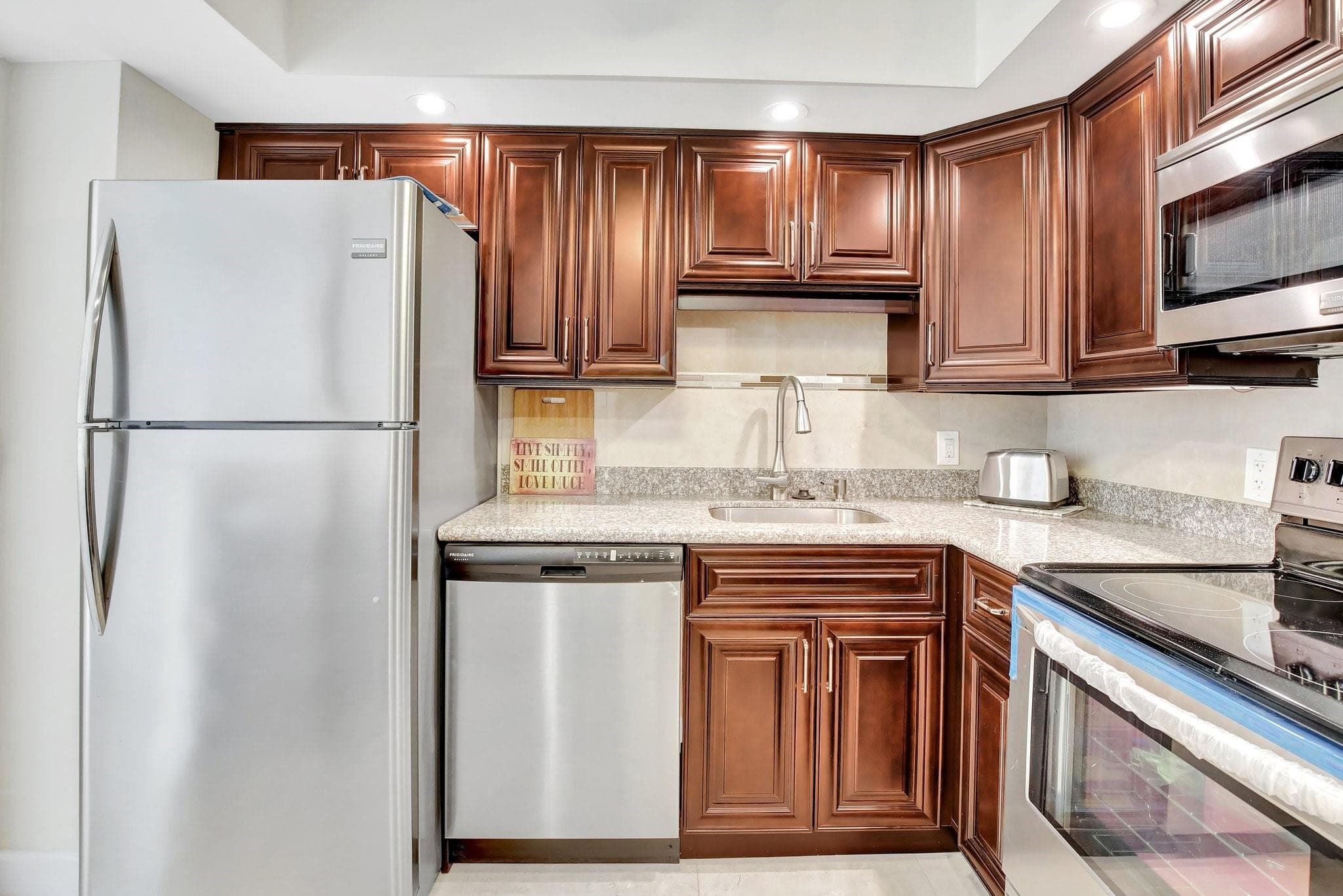 2000 S Ocean Boulevard 7J, Lauderdale-By-The-Sea, FL 33062 — photo 10 of 90