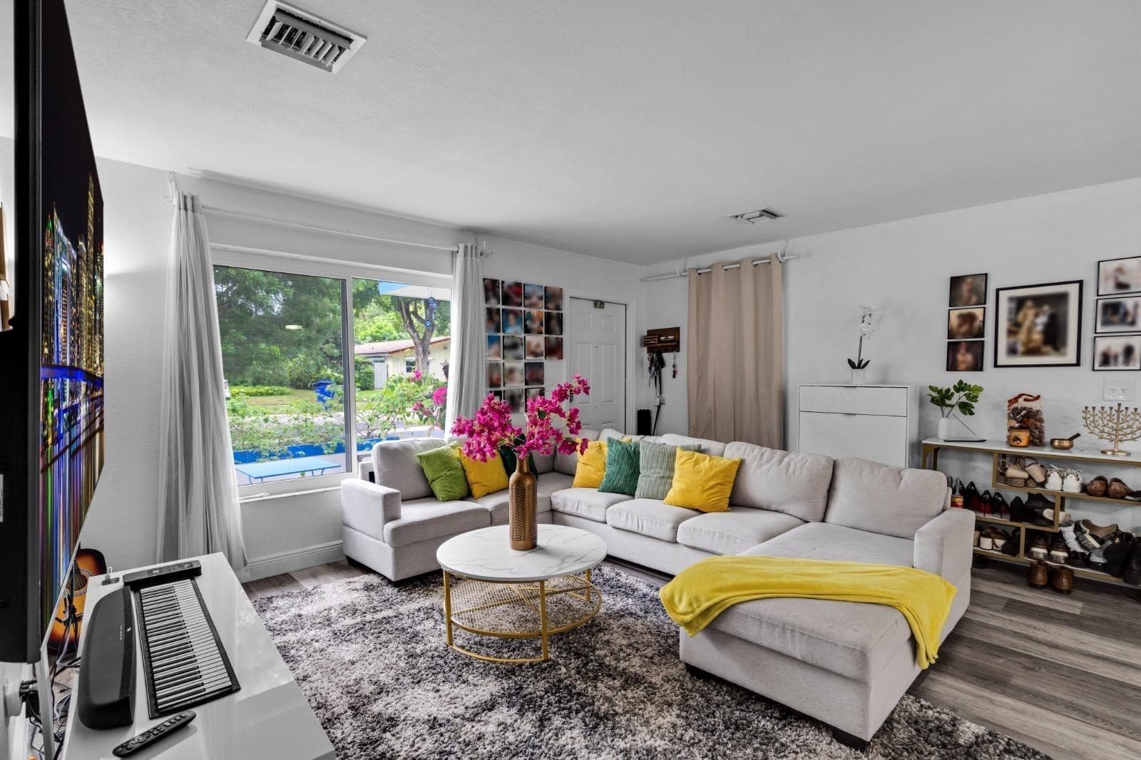 315 S 57th Avenue, Hollywood, FL 33023 — photo 1 of 19