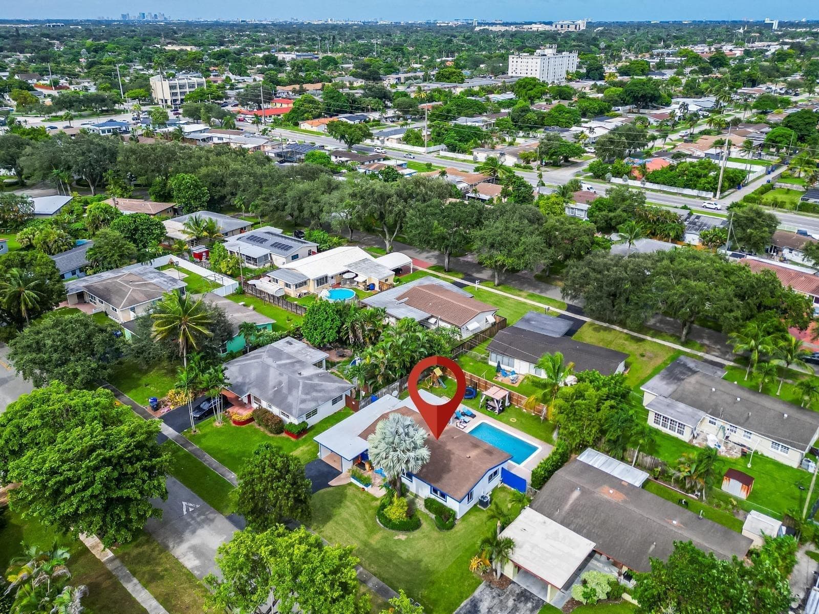 315 S 57th Avenue, Hollywood, FL 33023 — photo 5 of 19