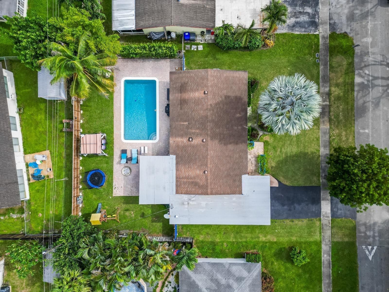 315 S 57th Avenue, Hollywood, FL 33023 — photo 8 of 19
