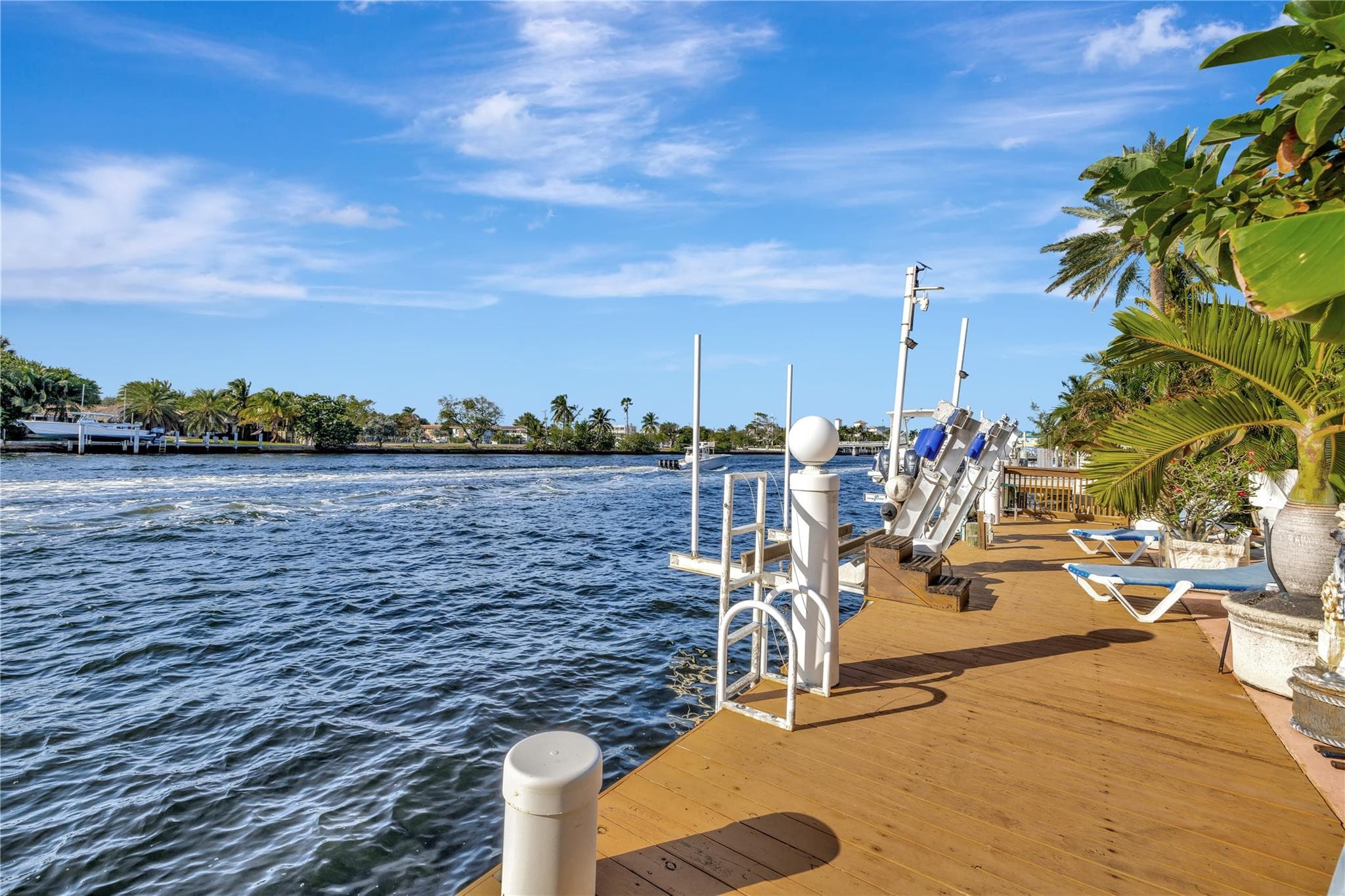 305 S Riverside Drive, Pompano Beach, FL 33062 — photo 4 of 74