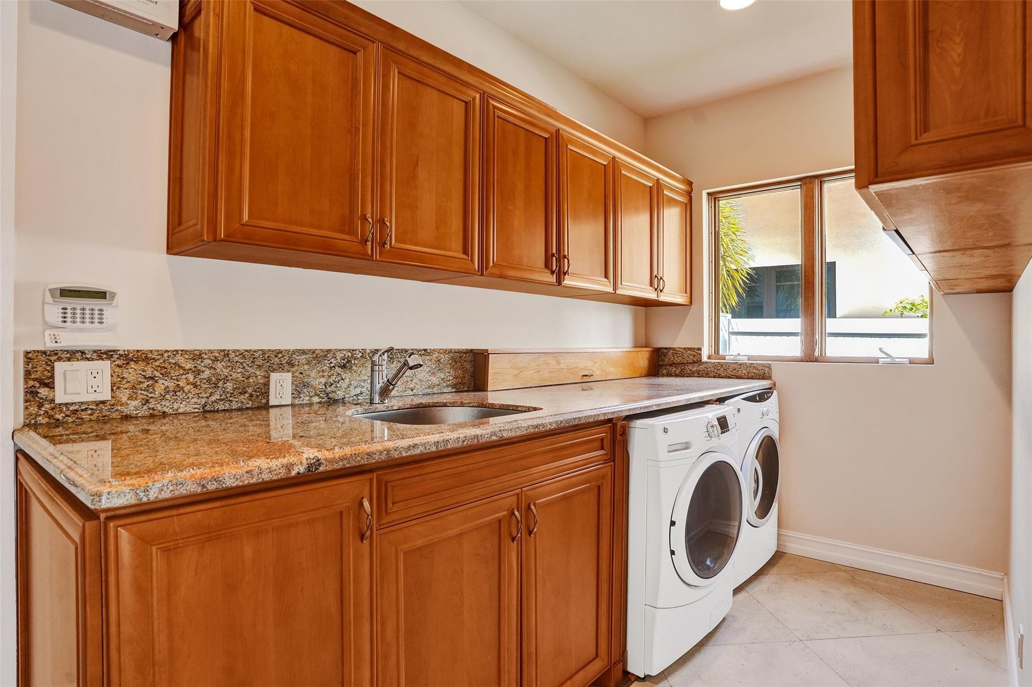 3061 NE 43rd Street, Fort Lauderdale, FL 33308 — photo 32 of 44