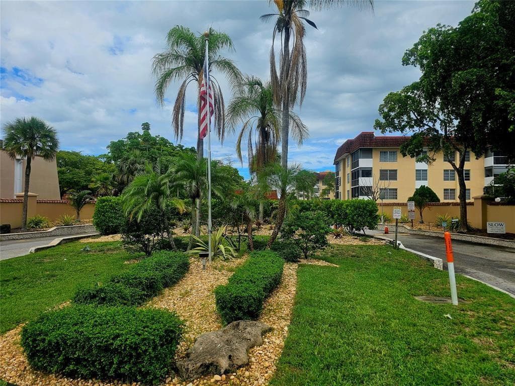 4172 Inverrary Drive 410, Lauderhill, FL 33319 — photo 1 of 24