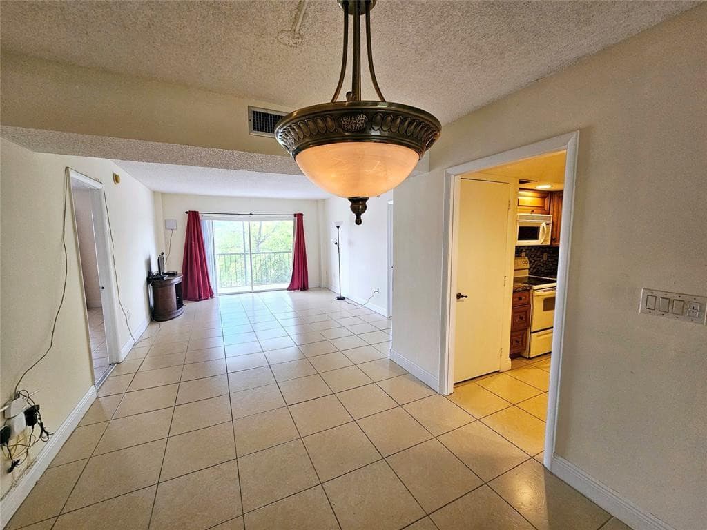 4172 Inverrary Drive 410, Lauderhill, FL 33319 — photo 6 of 24