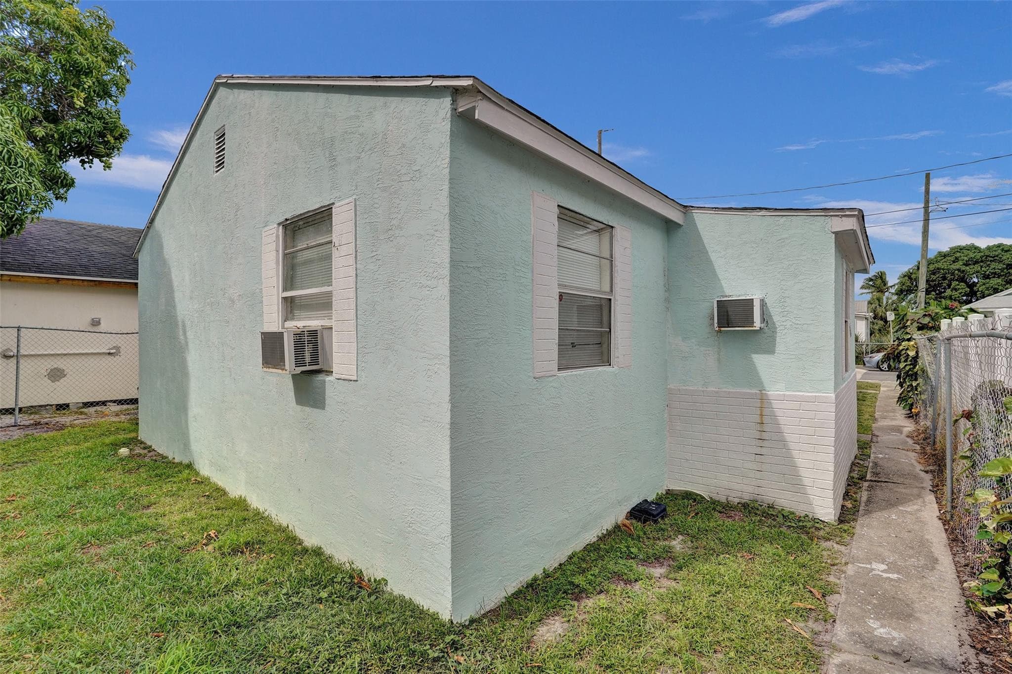 536 18th Street, West Palm Beach, FL 33407 — photo 17 of 21