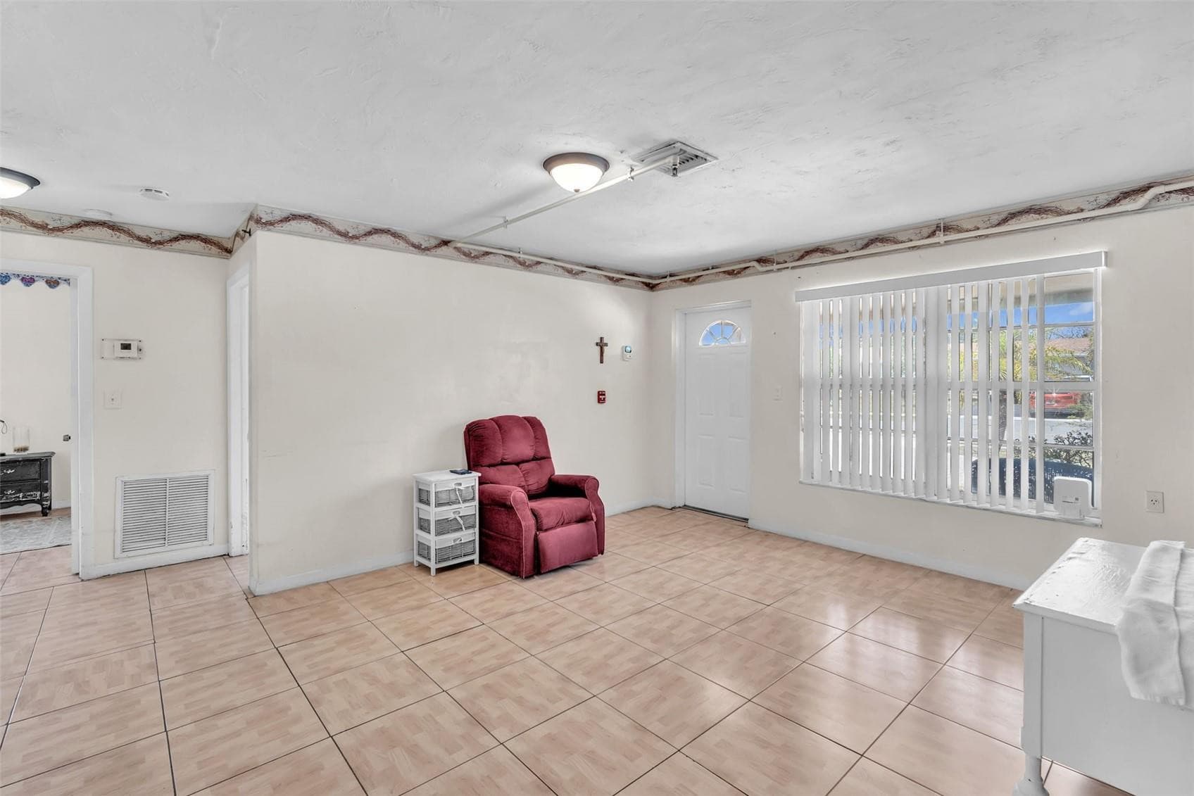 1910 NE 56th Street, Fort Lauderdale, FL 33308 — photo 7 of 37