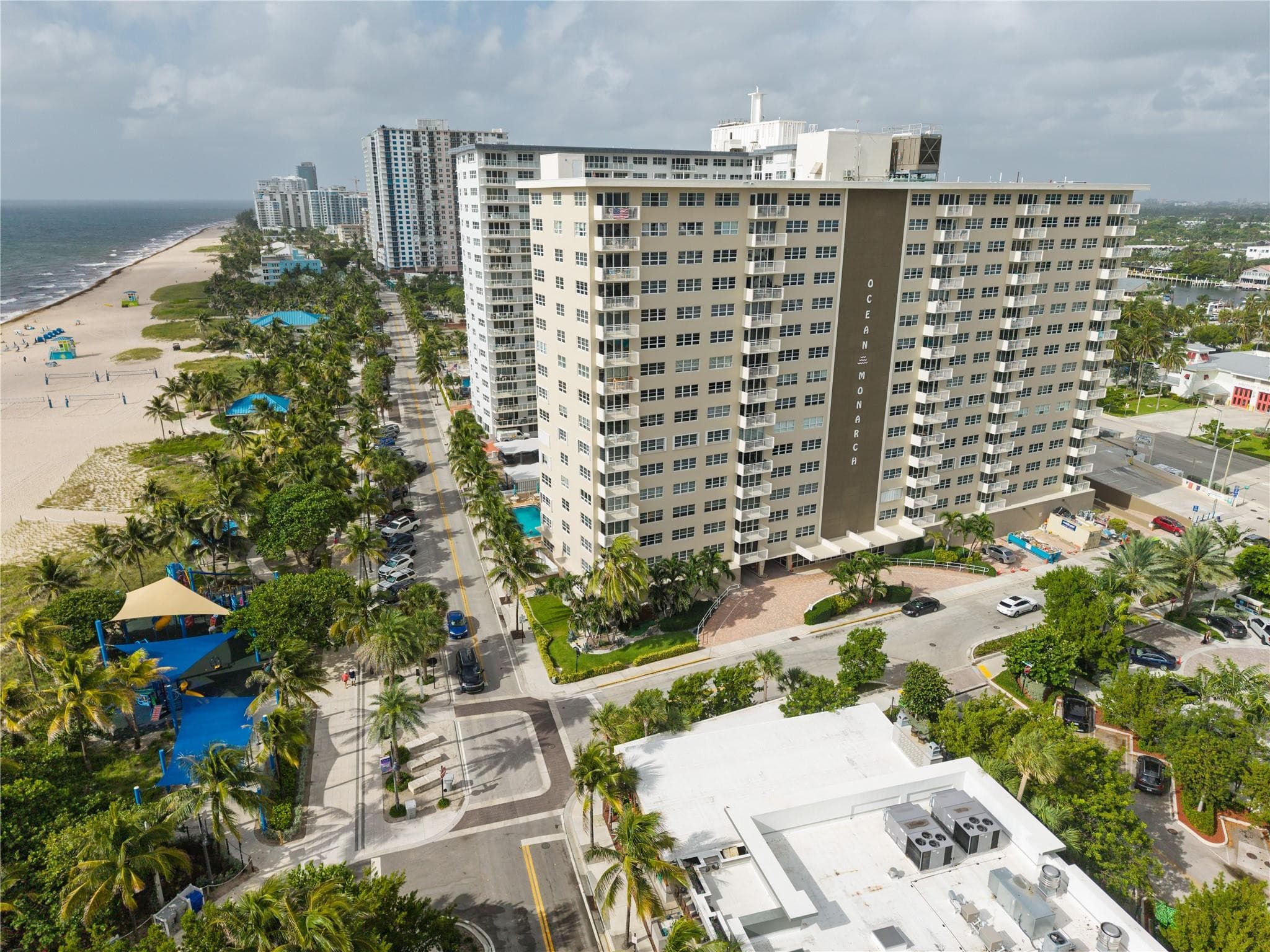 Condominium in Pompano Beach — photo 42 of 52